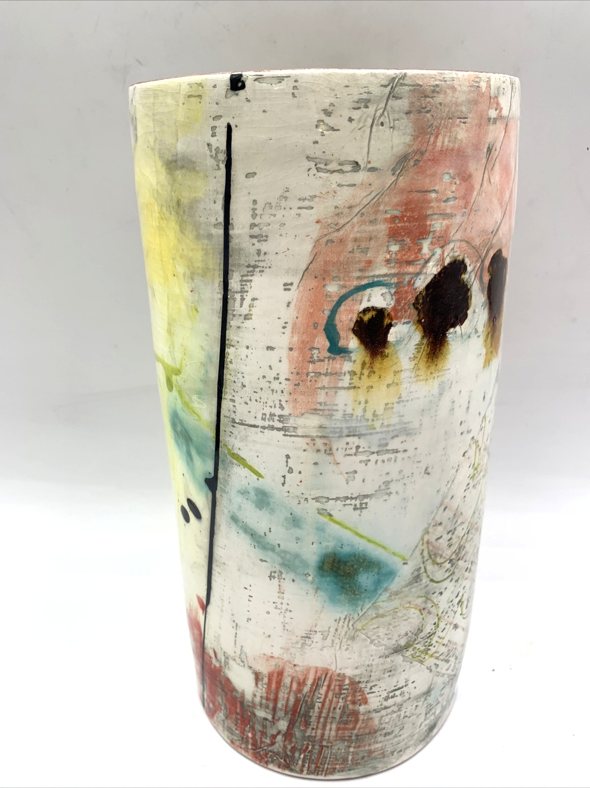 LAUREN MABRY Glazed Ceramic Cylinder 10-3/4″ Tall 5-3/8″ D WHITE WITH PASTELS