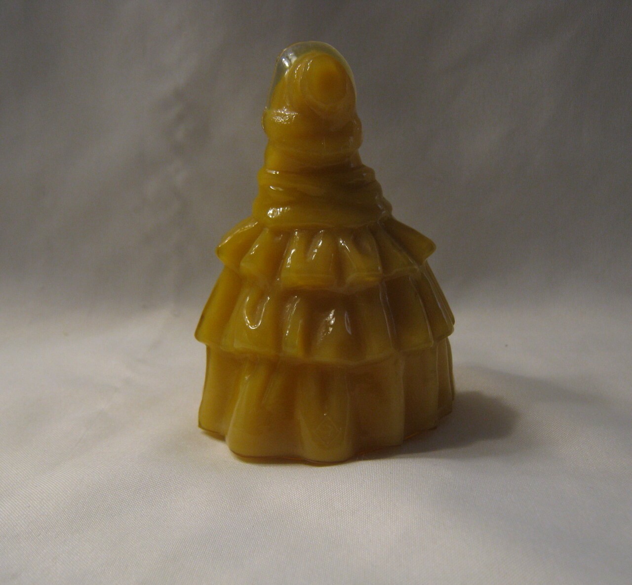 Boyd Art Glass Apricot Yellow Colonial Southern Belle Louise Doll Figurine