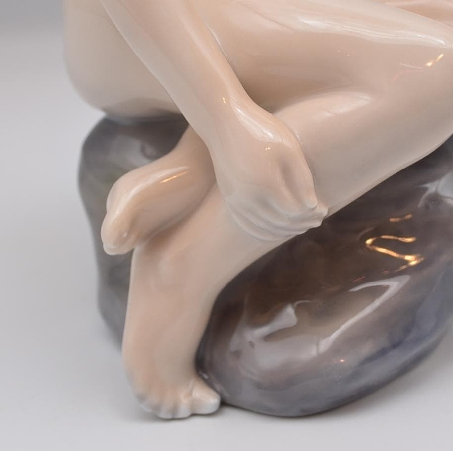 Royal Copenhagen Nude Girl On Rock Elegant Graceful Formal Luxury Denmark Japan