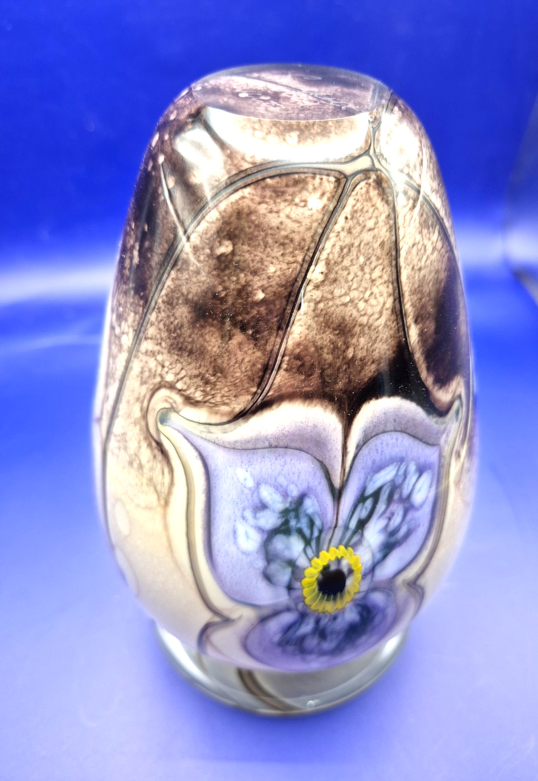 Robert Eickholt Studio Floral Art Glass Vase 7″ Tall 2004 Purple Brown VCLTI