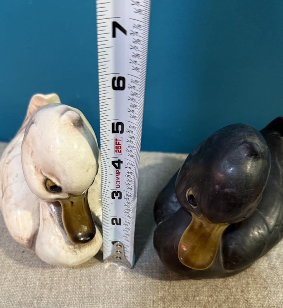 2 1960s Ducks Signed Anthony Freeman /McFarlin Figurines 126 FLAW