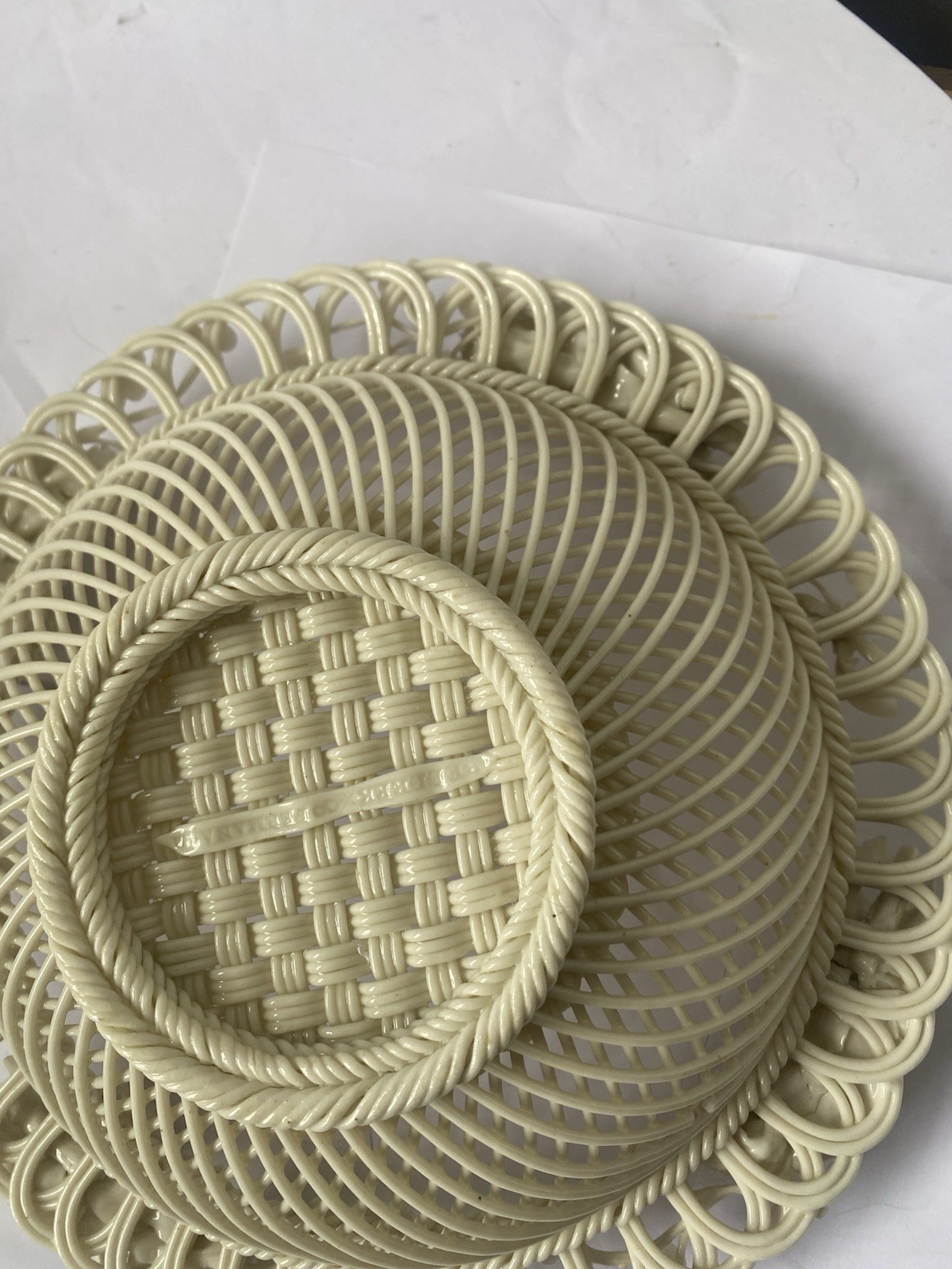 Belleek Large Basket Four Strand Parian Second Period Antique Ireland 22 Cm Wide