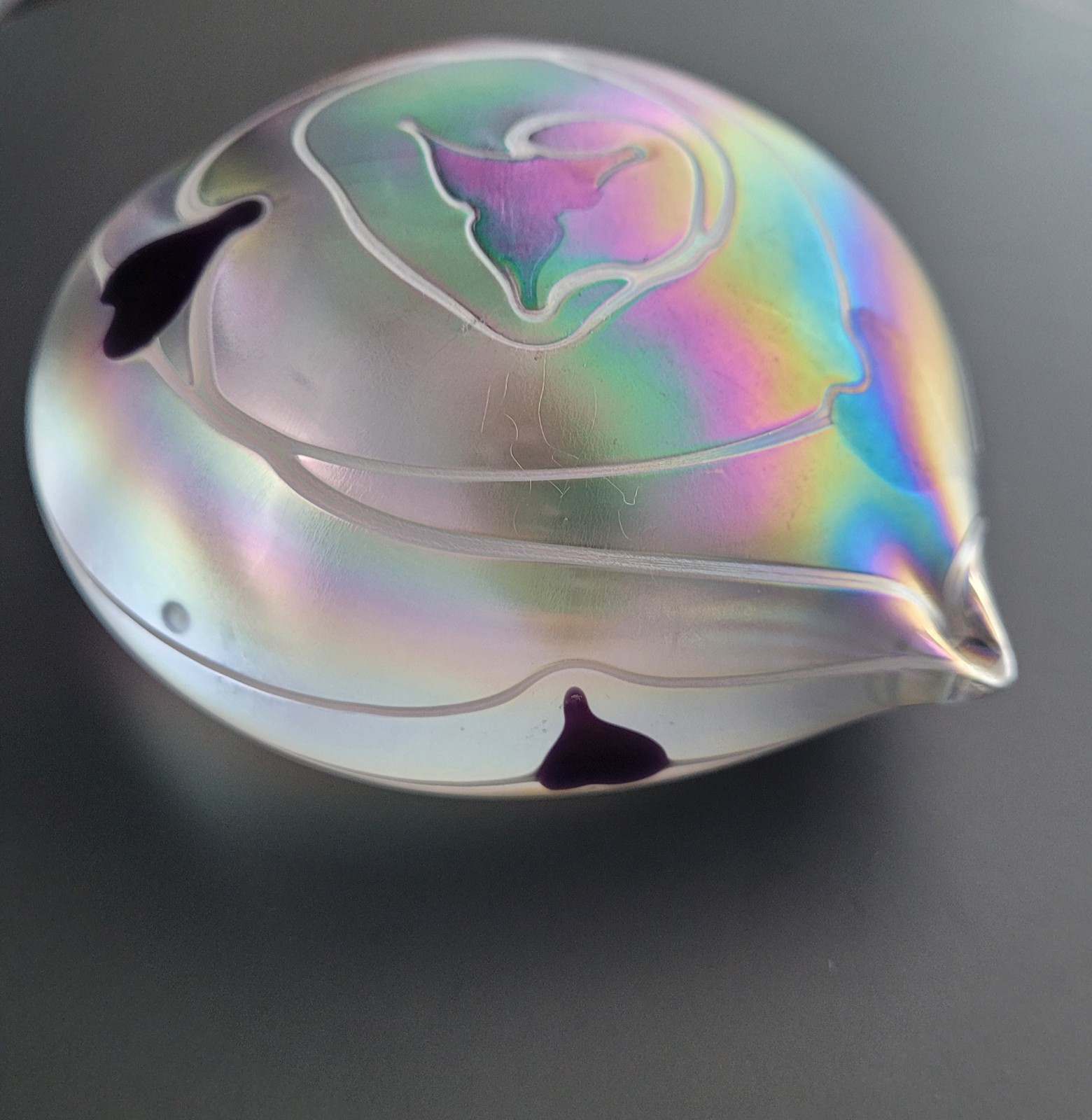 Stunning Highly Iridescent Heart-Shaped Art Glass Paperweight 3”