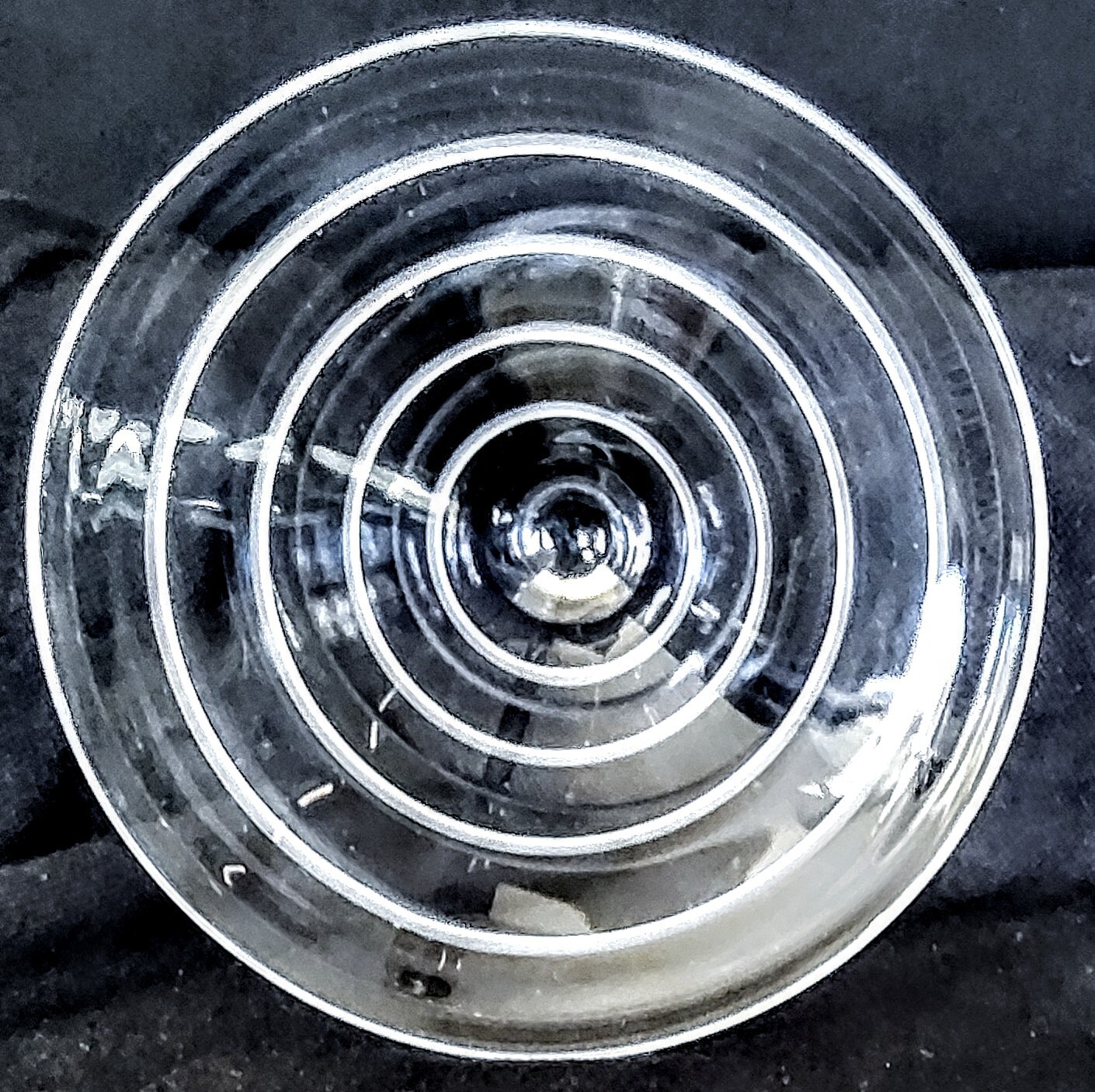 MIKASA CHEERS CRYSTAL GEOMETRIC CUT MARTINI GLASSES, 11 LARGE 10 OZ STEMS, MINT