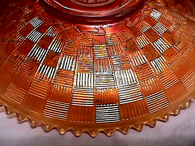 “WISHBONE” 10 1/4″ CHOP PLATE FABOULIS PUMPKIN MARIGOLD CARNIVAL BY: NORTHWOOD