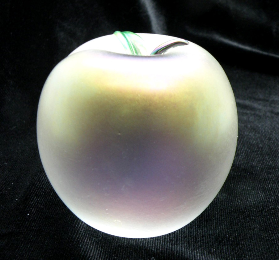 Vtg Zellique Studios Iridescent Frosted Glass Apple 1999 Artist Signed Morel