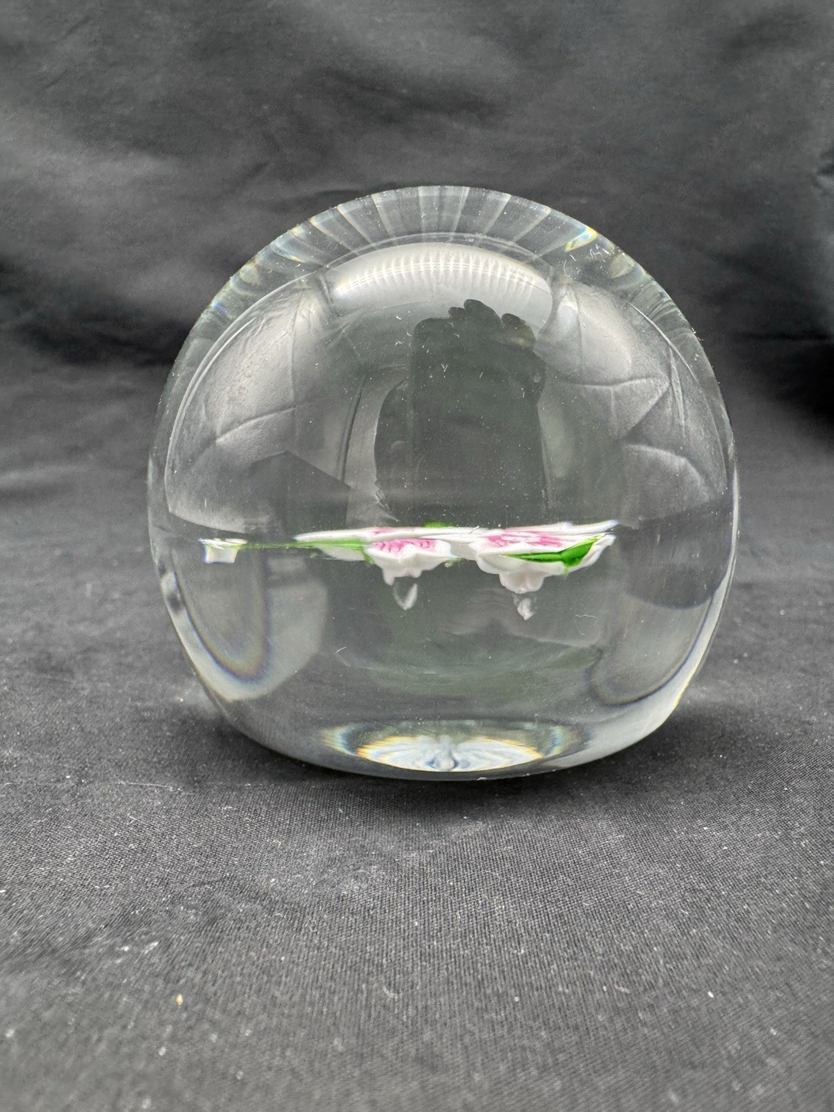 Caithness Scotland Art Glass Flower Paperweight, Artist Signed, 2 7/8″