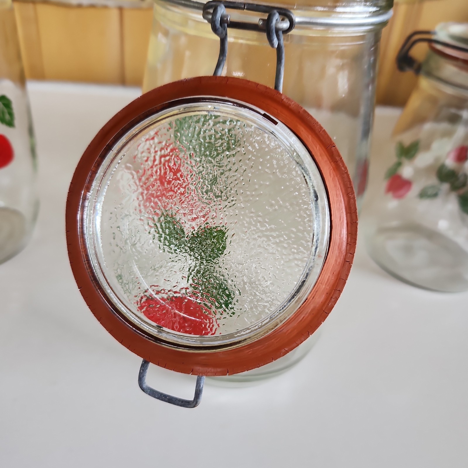 4 Carlton Strawberry Blossom Glass Canister Jars Set Wire Clamp Lid