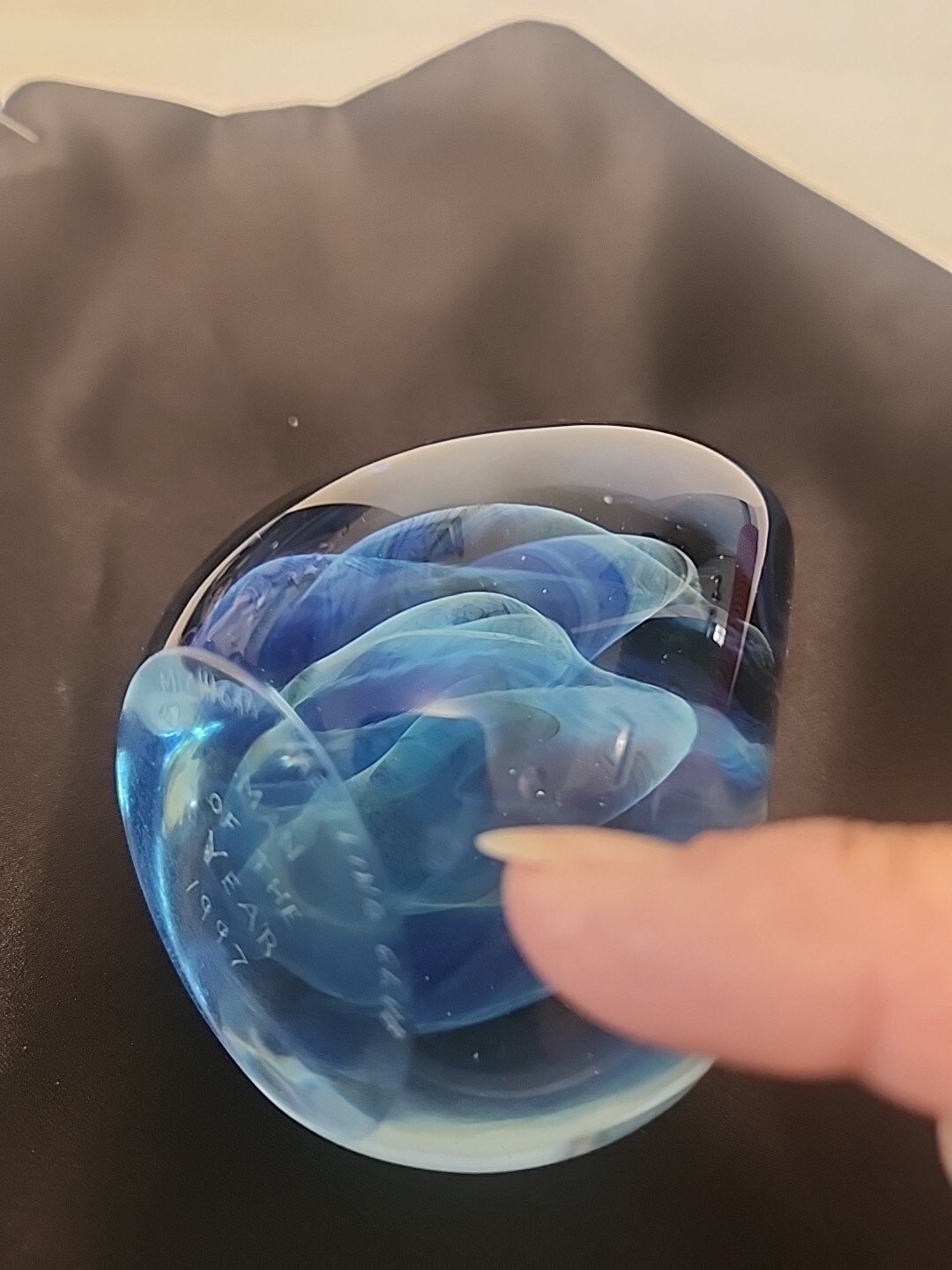 Gilbert C. Johnson Glass Clouded Veils Paperweight Signed 1997 3.50 “Blue Brown