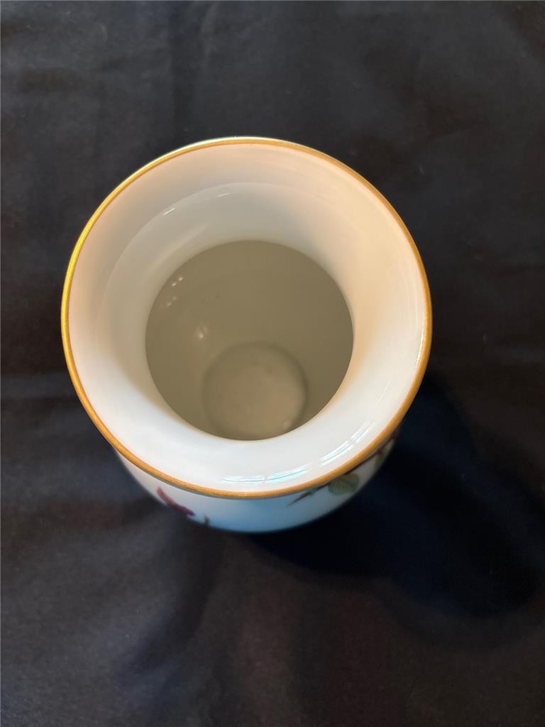 Royal Worcester Evesham Gold 8.5 Inch Chloe Vase Porcelain England 1961