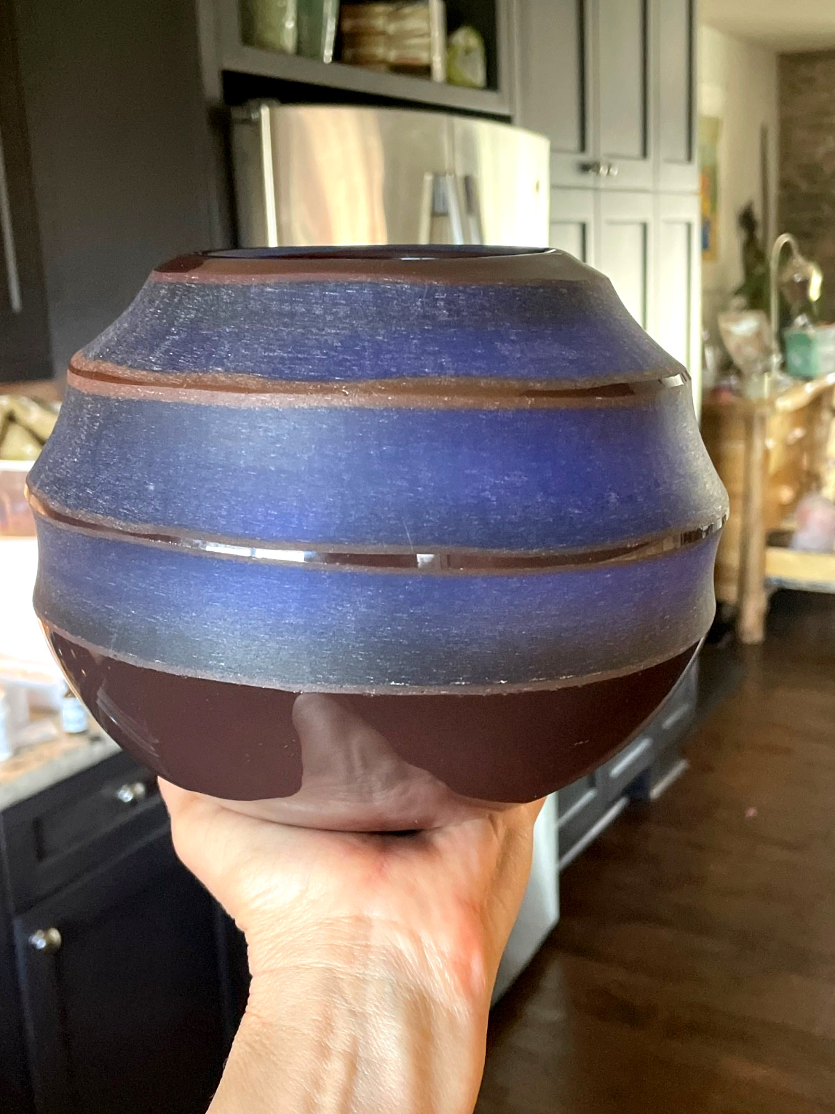 VTG Studio Art Glass Beehive Vase Blue Amber Sandblasted Etched 6.25×8″ ~ 5.75LB