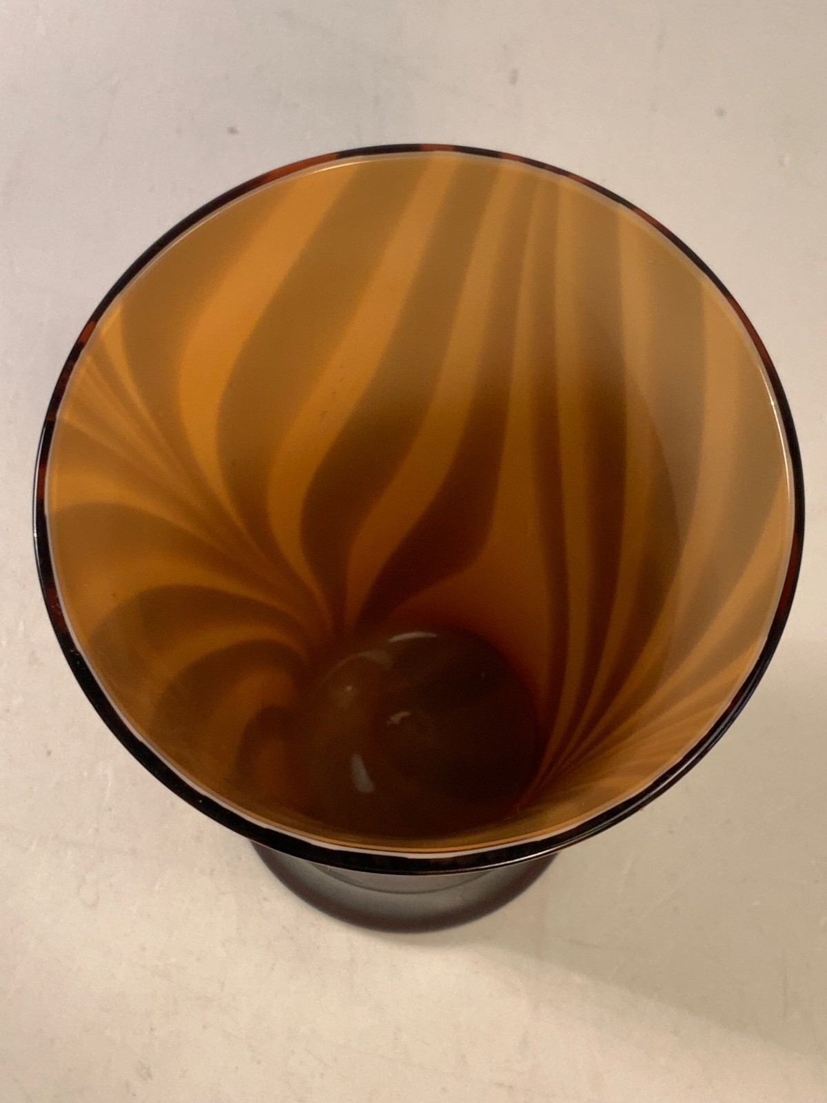 Vintage Amici Amber Brown Glass Swirl Vase 6.5 in.