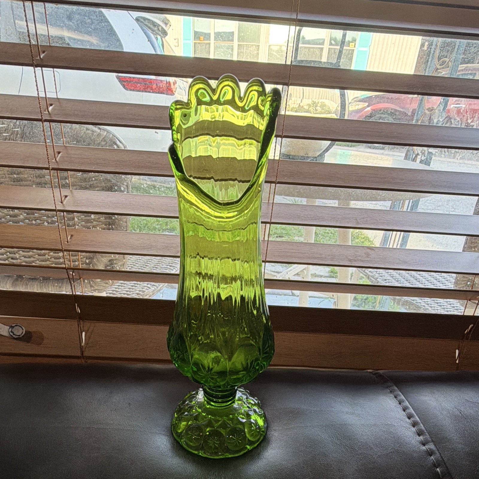 Green Glass Pedestal Vase – Decorative Ruffled Scalloped Rim