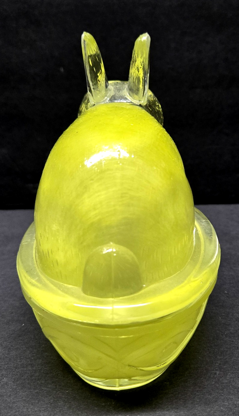 GAC Glass Bunny Rabbit On Nest Covered Dish Yellow Frosted 2001 READ