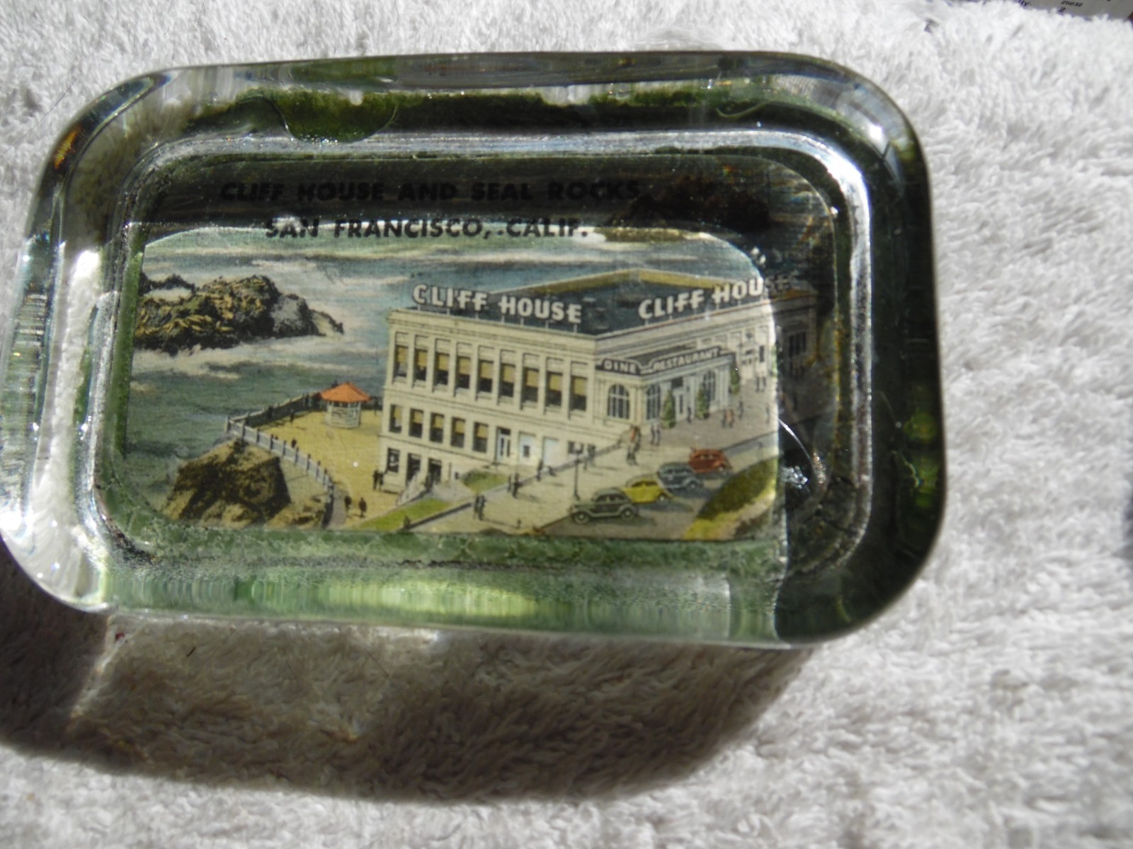 BRIGHT VINTAGE Glass Paperweight CLIFF HOUSE Restaurant San Francisco Souvenir