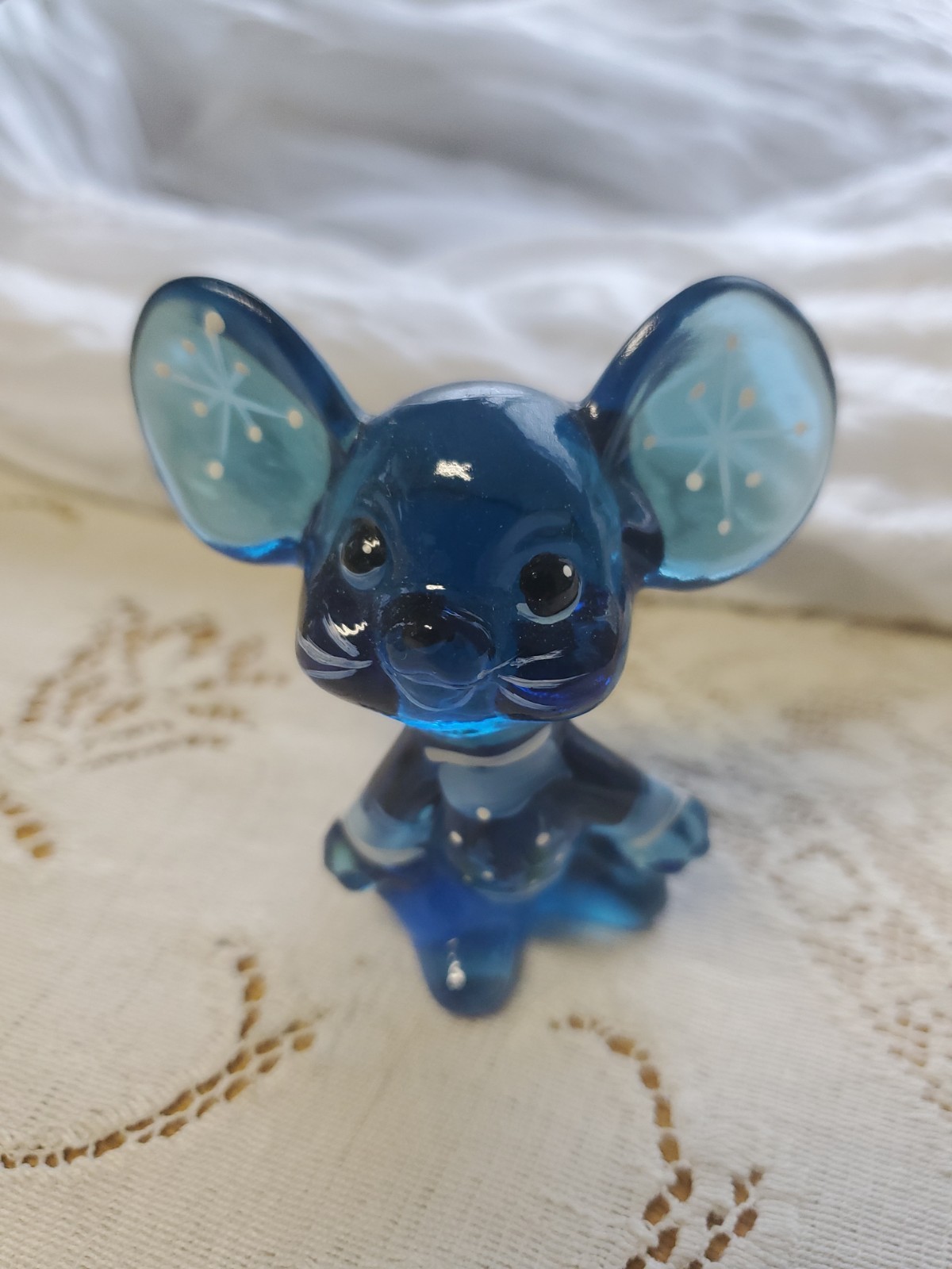 Fenton Blue Glass Mouse Wearing a Sweater & Snowflake on Ears 5148 RA