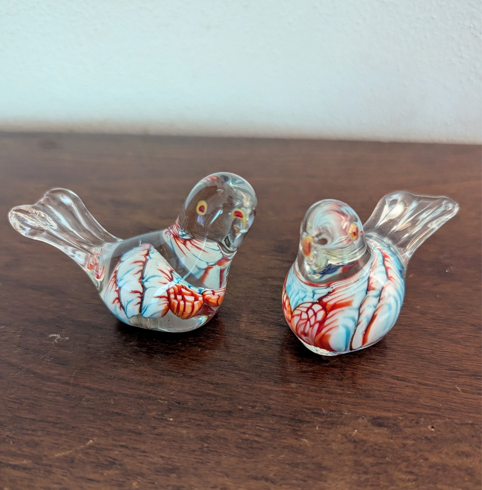 Vintage Murano Style Blown Glass Pair 2″ Bird Figurines Blue White Orange Red