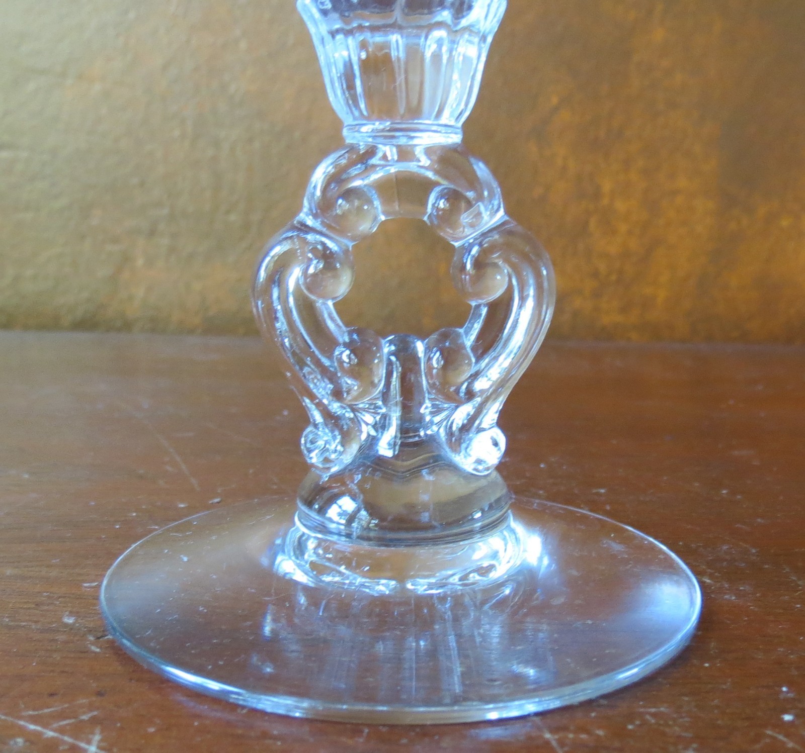Cambridge Rose Point 1233 Footed Keyhole Stem Shouldered 9 ¾” Vase