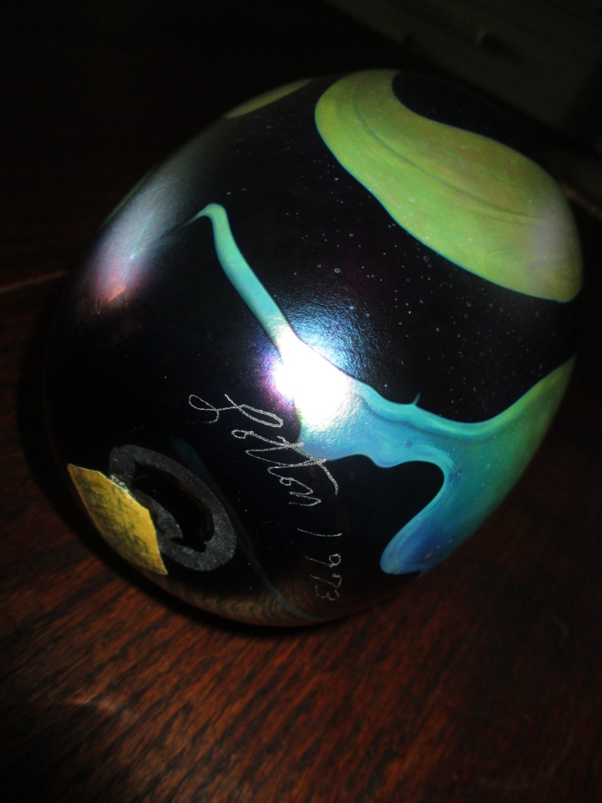 vintage 1973 CHARLES LOTTON Studio Art Glass Oil Spot Vase w/Irridesence