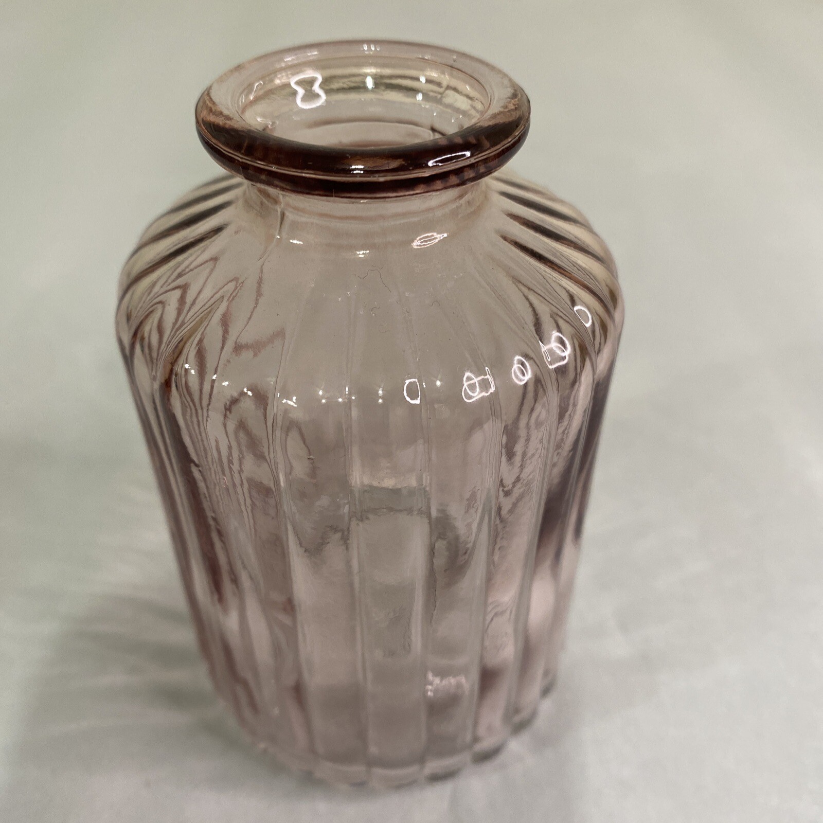 Small Flower Glass Bud Vase Purple Mauve Ribbed Design 8″ x 2.5″ Home Decor