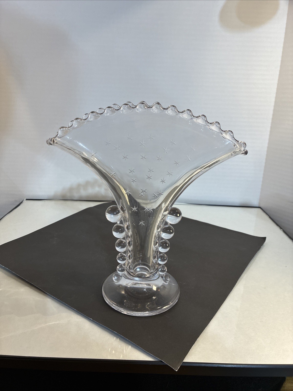 CANDLEWICK IMPERIAL “STARLIGHT” FLARED FAN VASE BEADED EDGE 400/87F RARE