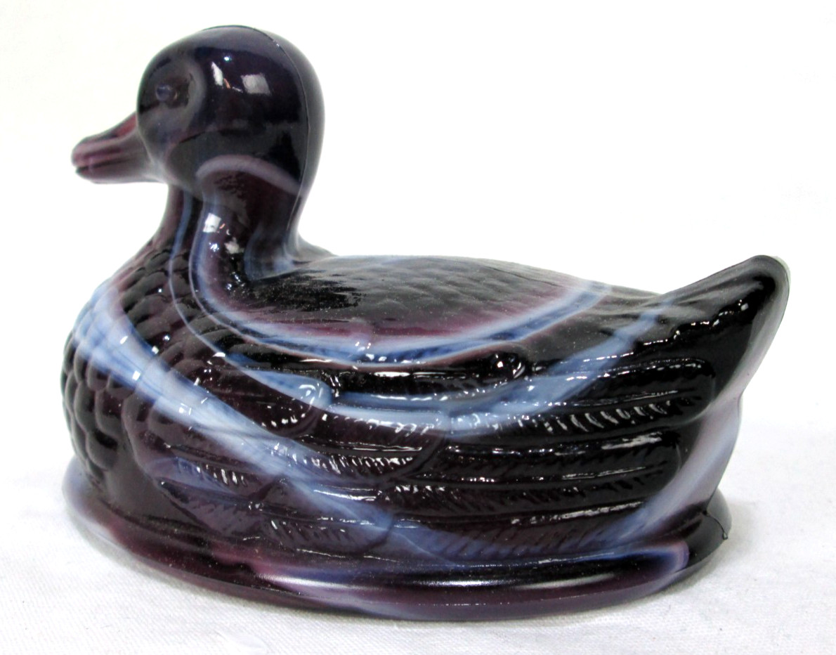 Vintage Imperial Purple & White Swirl Glass Duck On Nest (Top Only no base)