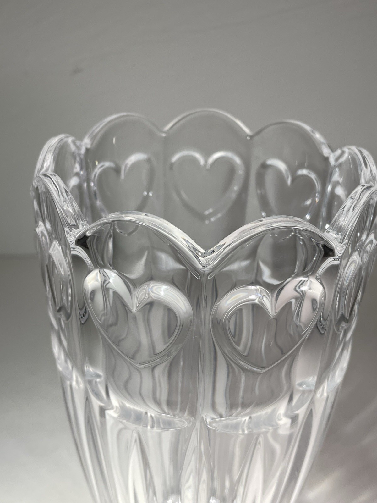 Vintage Heavy Ribbed Cut Crystal Vase Clear 7-3/8” Hearts Pattern Scalloped Rim