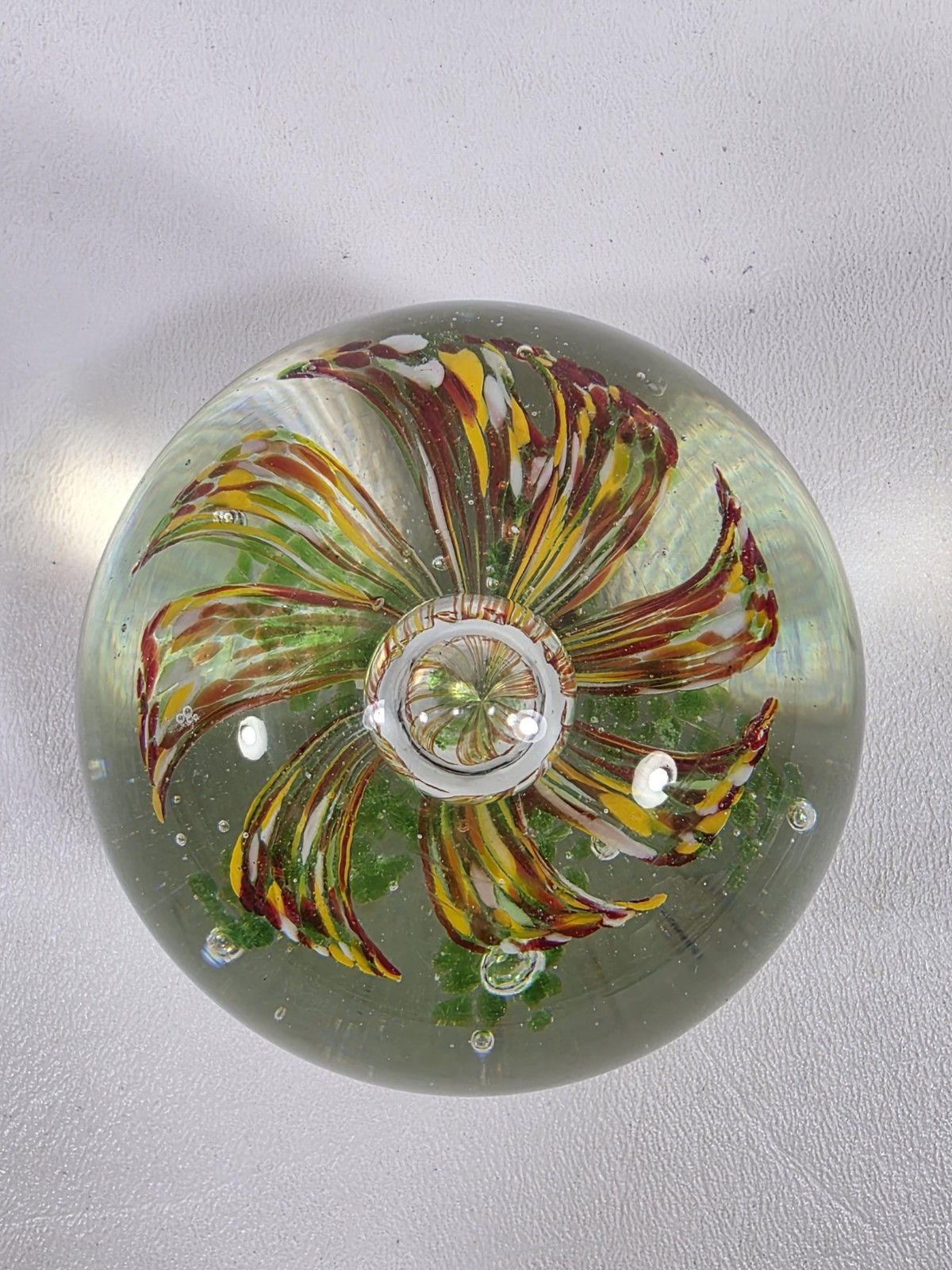 VTG Hand Blown Art Glass Controlled Bubble Paperweight Spring Flower Lily 3.25”