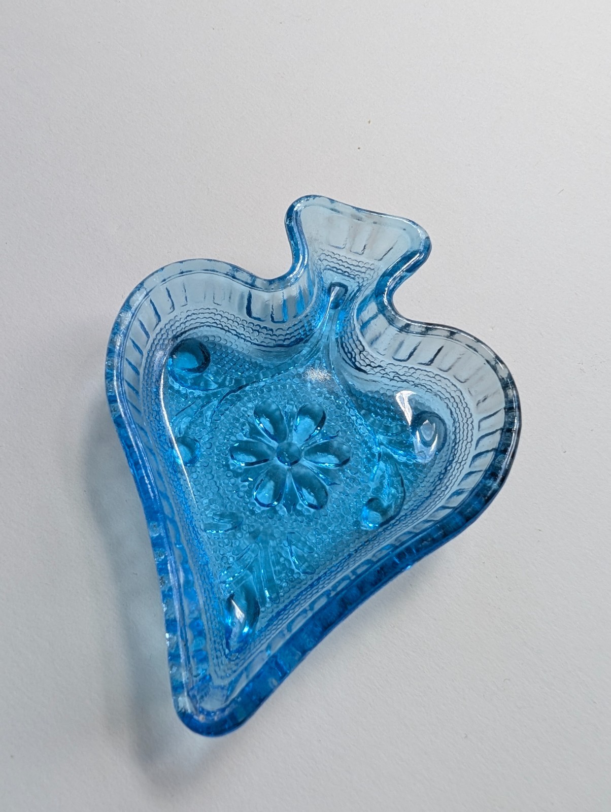 Vintage Indiana Glass Tiara COLBALT Horizon BLUE SPADE ASHTRAY Trinket Spade