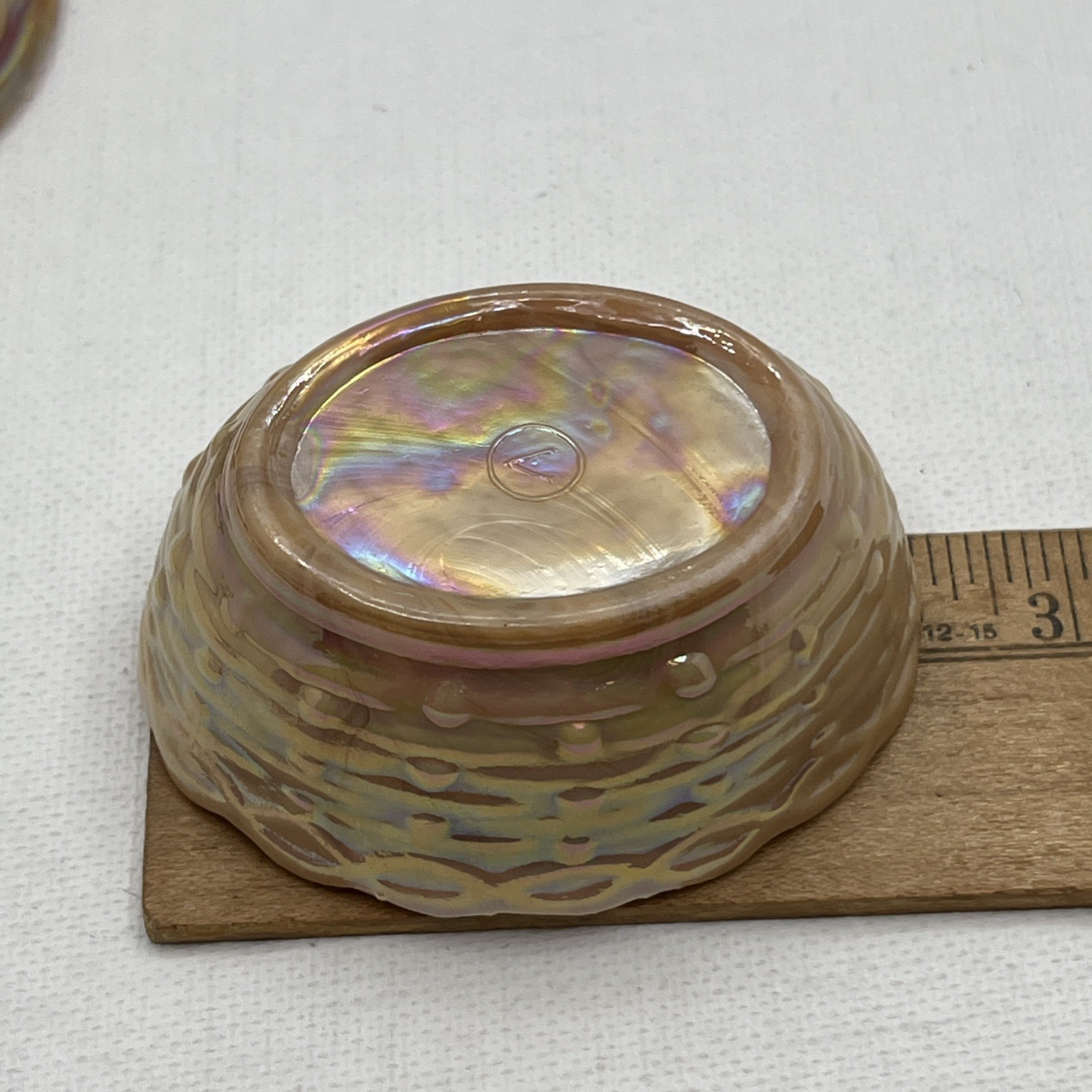 Hen On The Nest Summit Peach Opalescent Glass W/ Marigold Carnival Iridescent