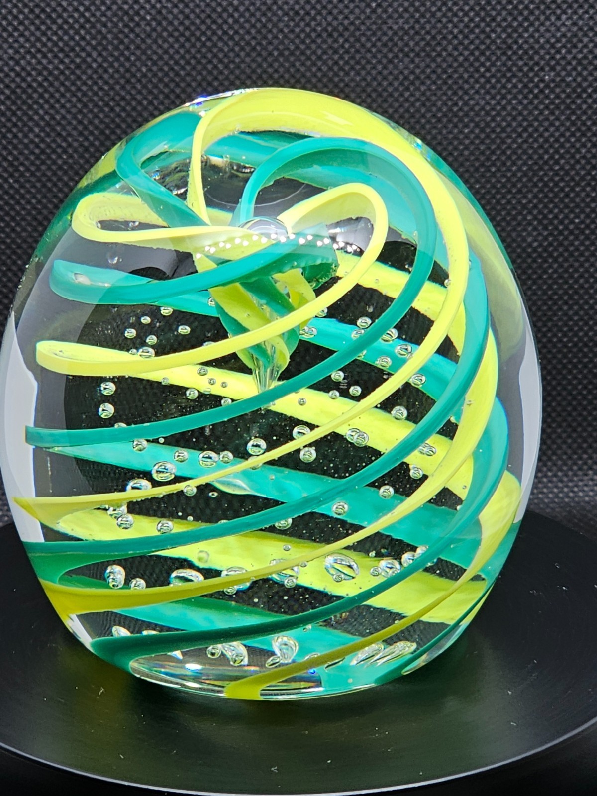 Paperweight Controlled Bubbles Green&Yellow Ribbons Liberty Bell 1776 Base Stamp