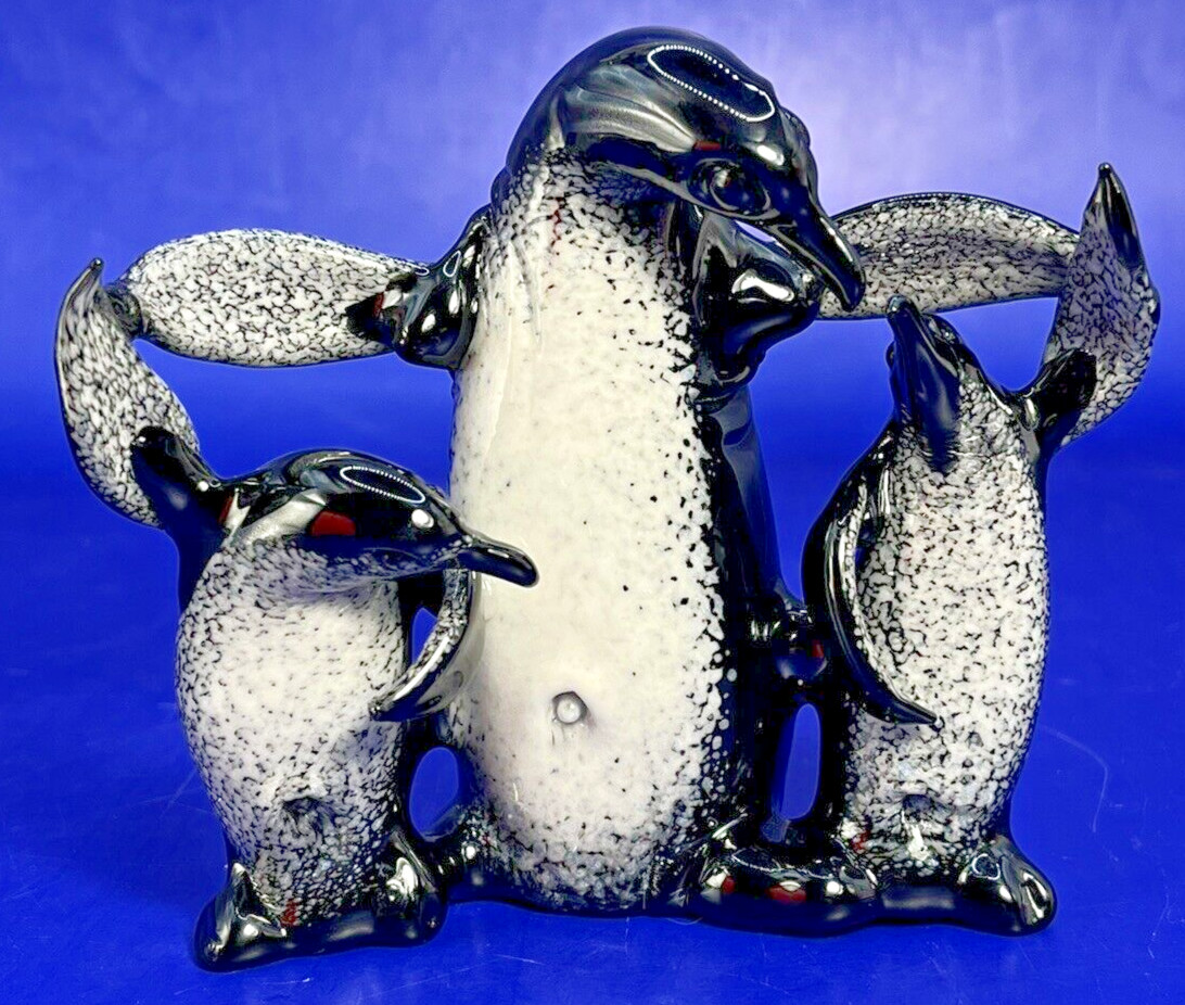PAUL J. LABRIE Glass Studio Penguin Family Bird SCULPTURE Figurine ~SIGNED