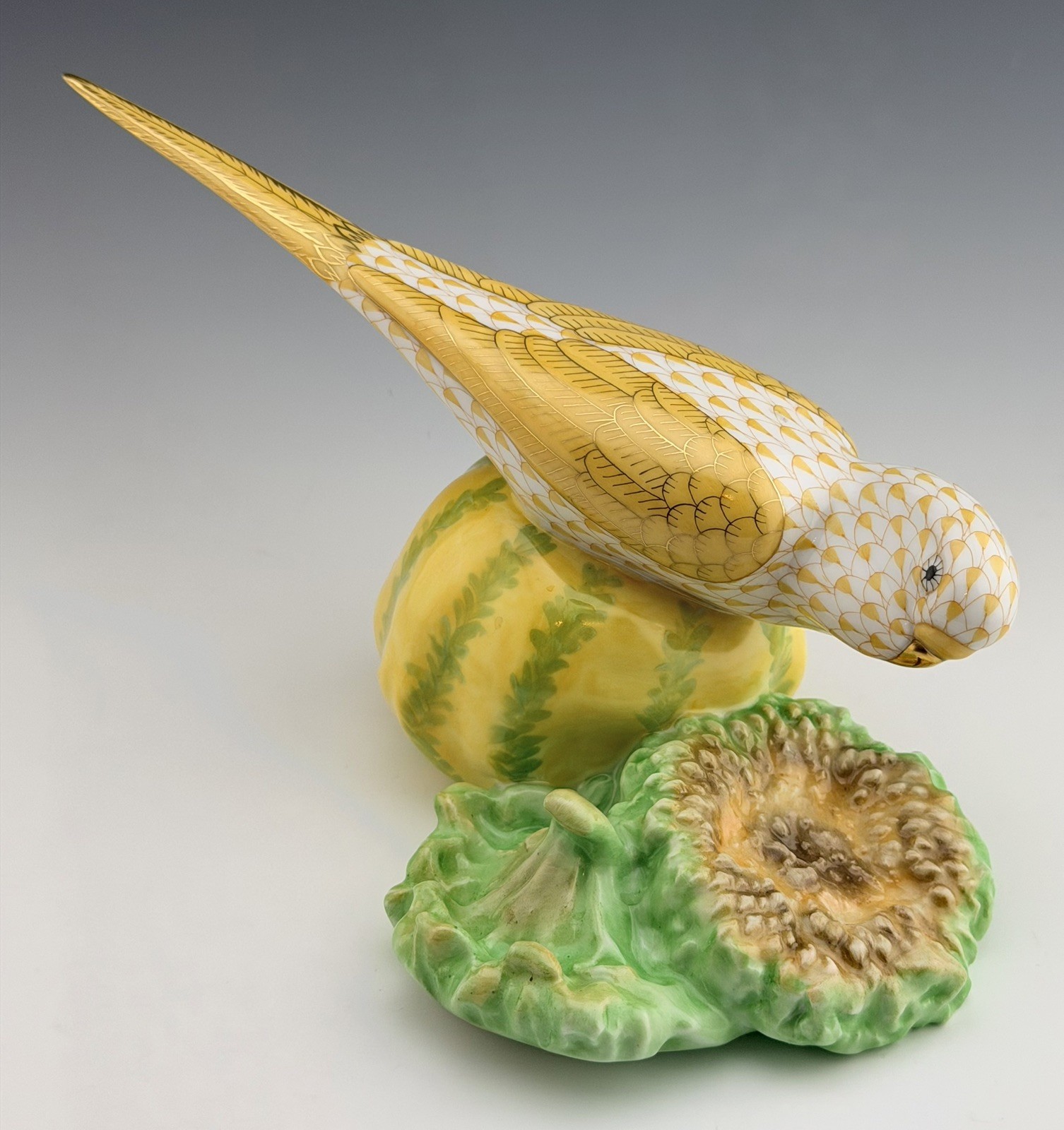 🦋 MINT HEREND 10” Parakeet / Squash Butterscotch Fishnet Bird Figurine ($1,315)