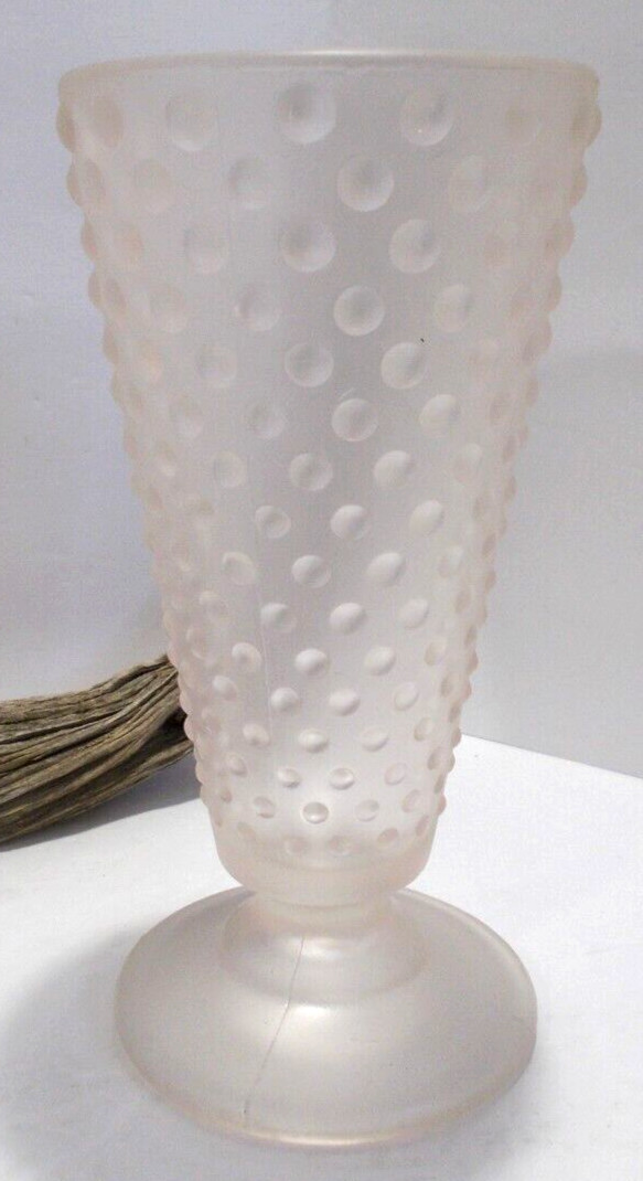 Vintage Pink Peachy Frosted Glass Hobnail Flower Vase Art Glass 7 3/4″ Tall