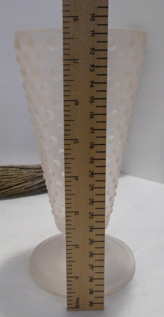 Vintage Pink Peachy Frosted Glass Hobnail Flower Vase Art Glass 7 3/4″ Tall