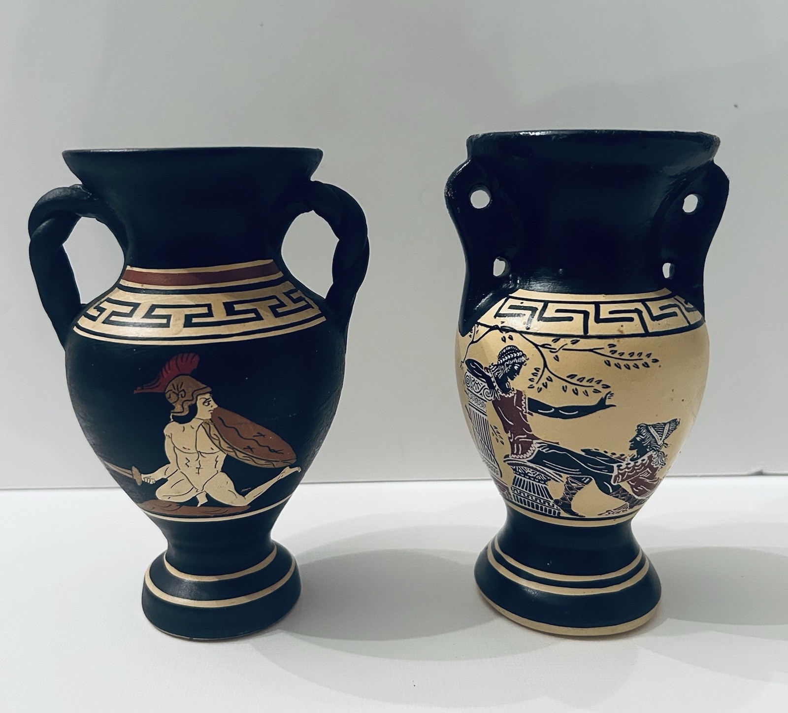 Lot Of 2 Hand Made Painted Greek Pottery Vases W/ Handles Made in Greece 5.5″