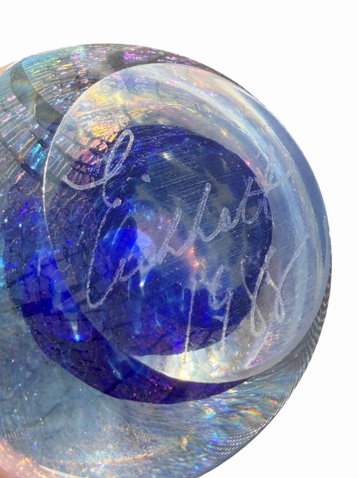 Vtg 1988 Robert Eickholt CHASM SWIRL Glass Paperweight Signed 2.25in Approx.