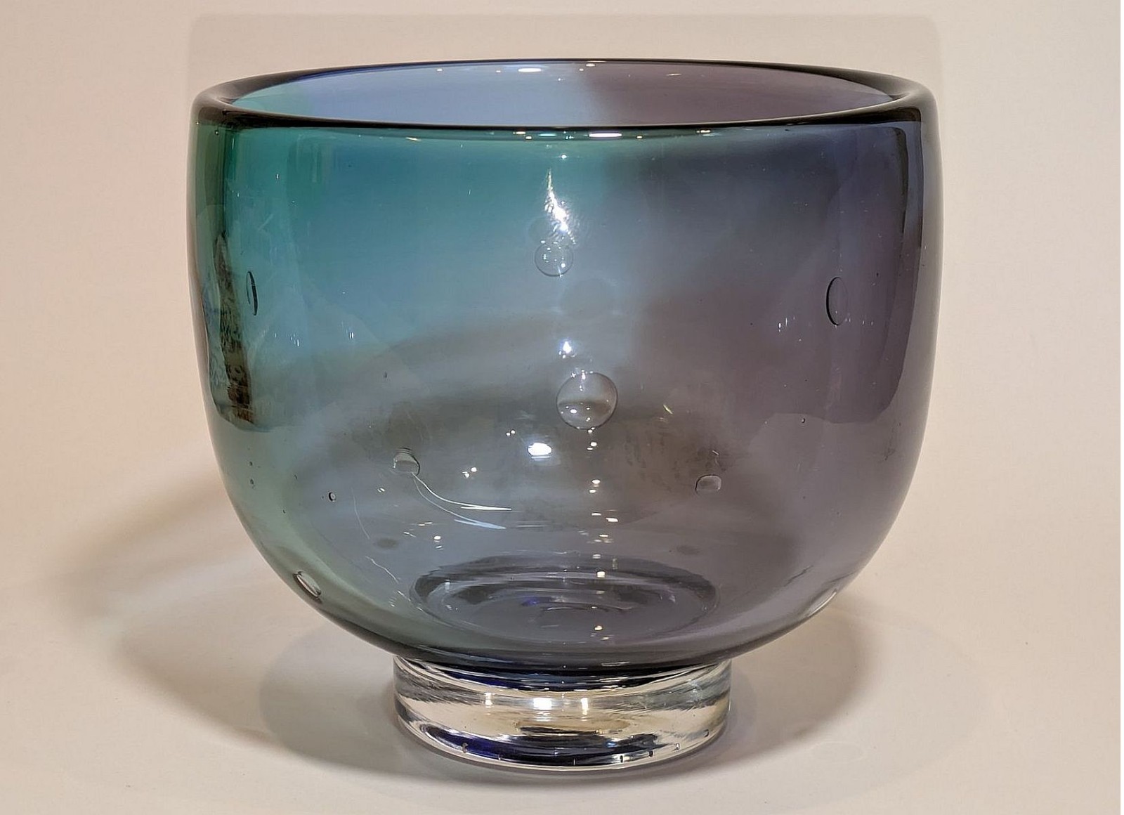 Signed Ole & Marie Hoglund Purple & Green Glass Bowl — NZ Studio Glass Artists