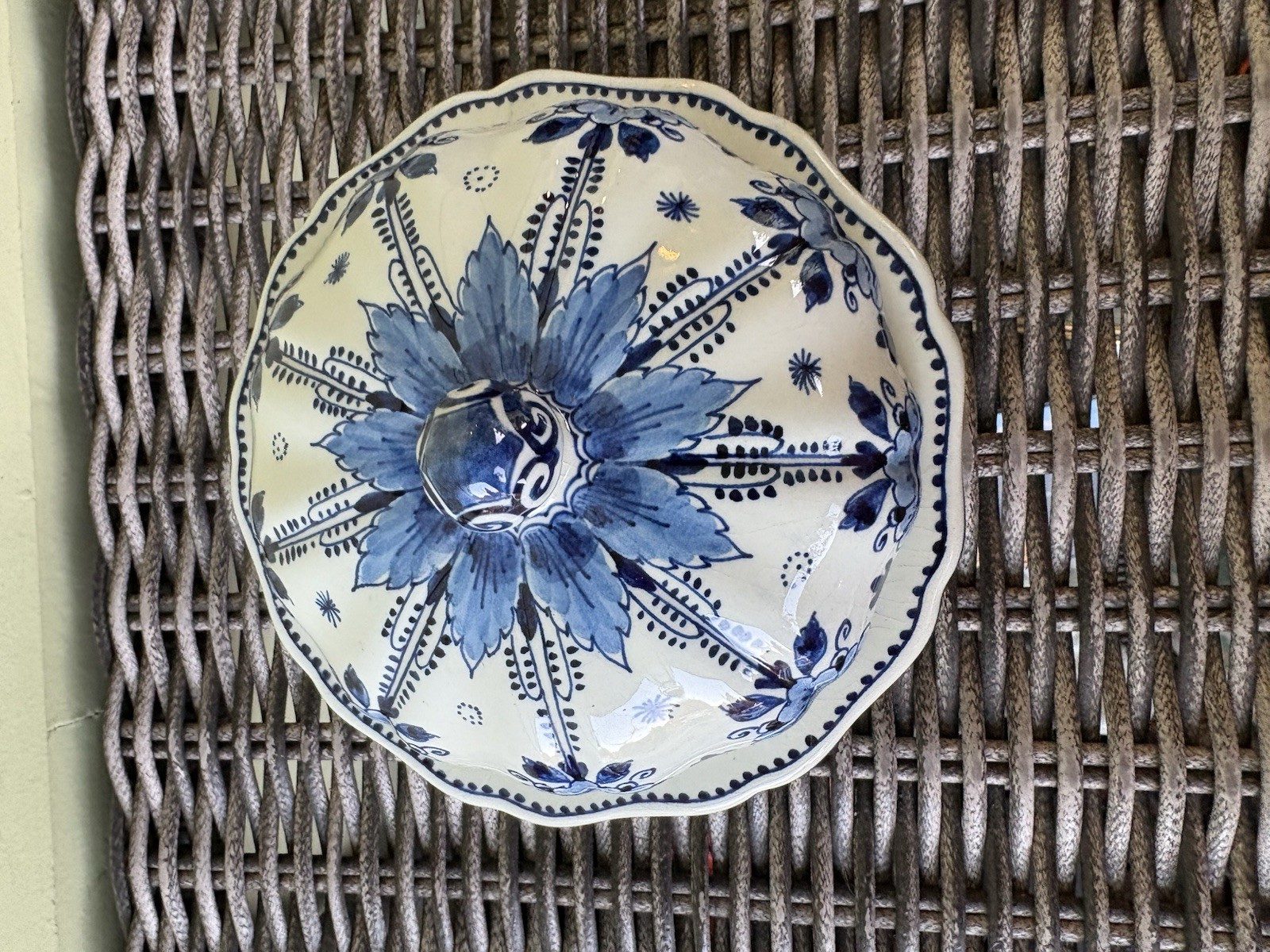 Royal Delft De Porceleyne Fles Lidded Candy Trinket Box Bonbonniere
