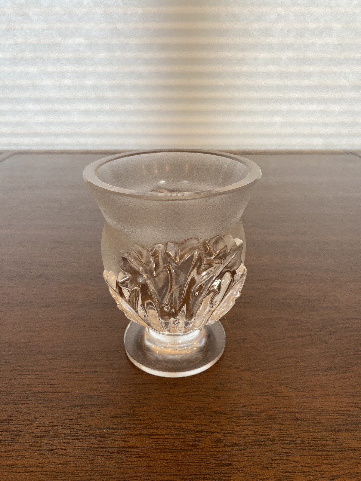 BEAUTIFUL VTG LALIQUE St Cloud Acanthus Leaves Crystal Vase SIGNED 4.5″H FRANCE