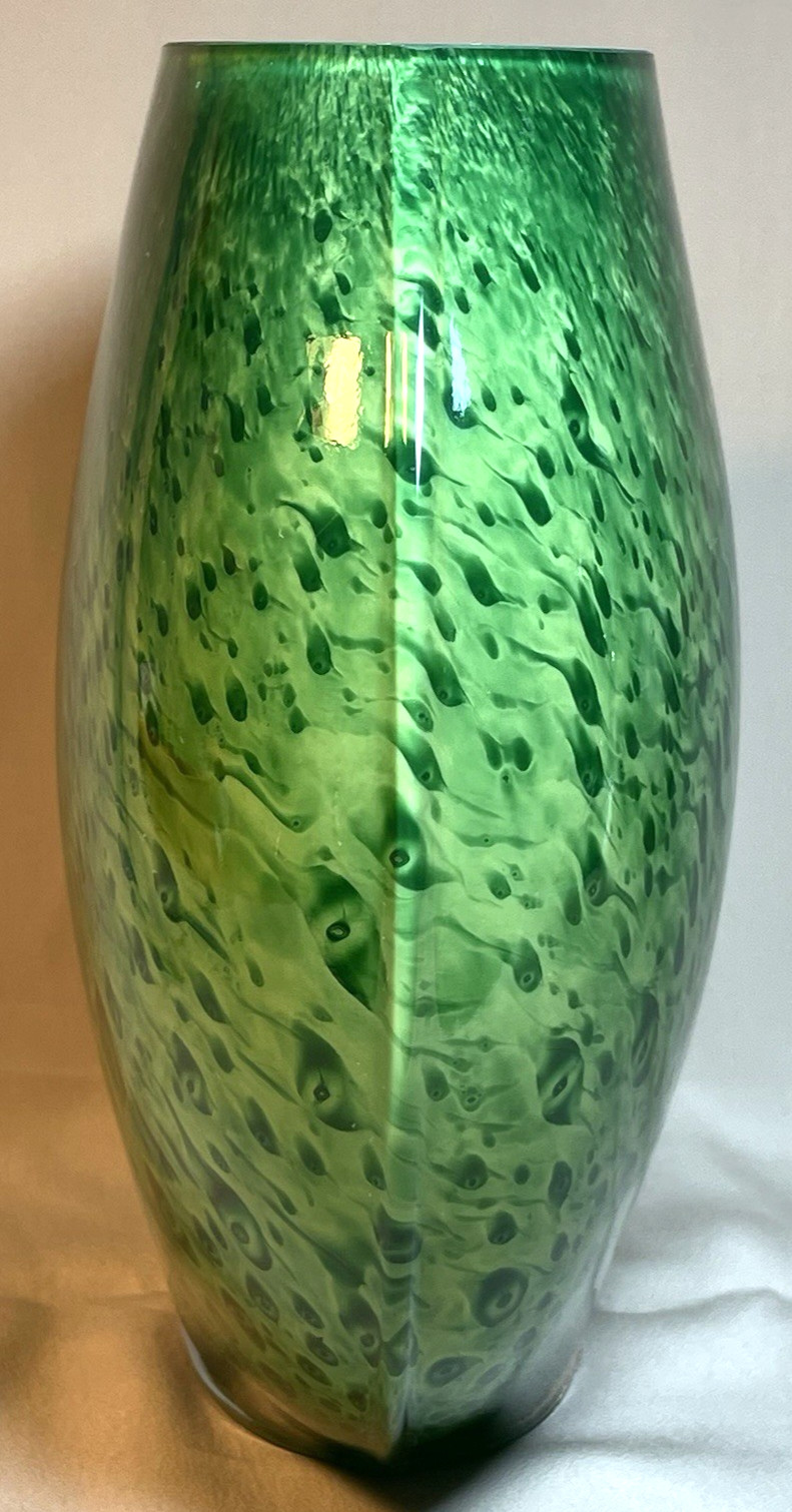 VTG MOLD BLOWN ART GLASS 7″ OVAL PILLOW VASE CASED MULTICOLORED SHADES OF GREEN