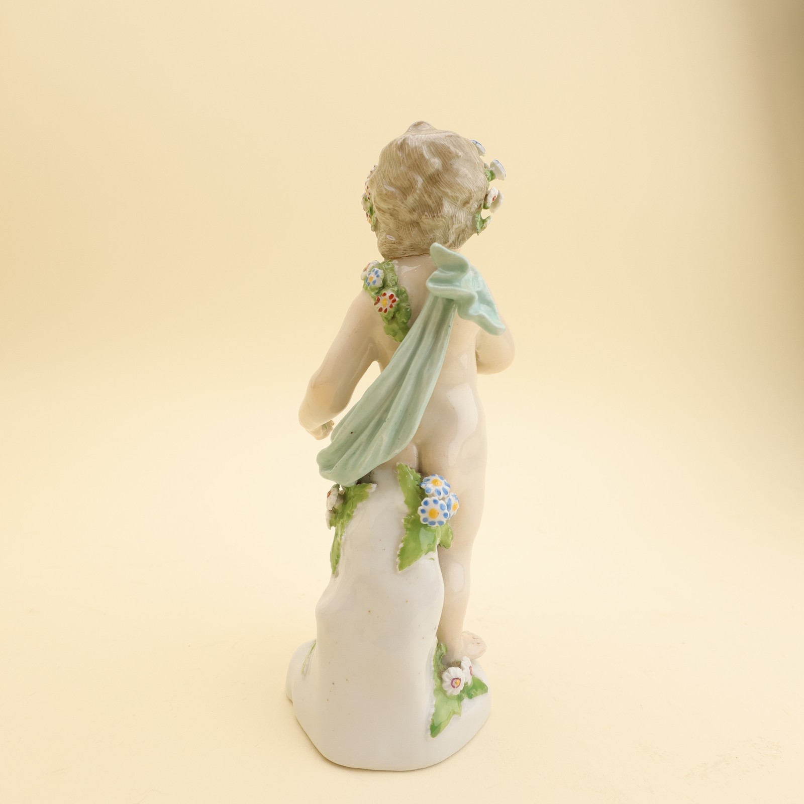 Georgian Pair Bow or Derby Style Porcelain Putti Figures Flower Wreaths & Crowns