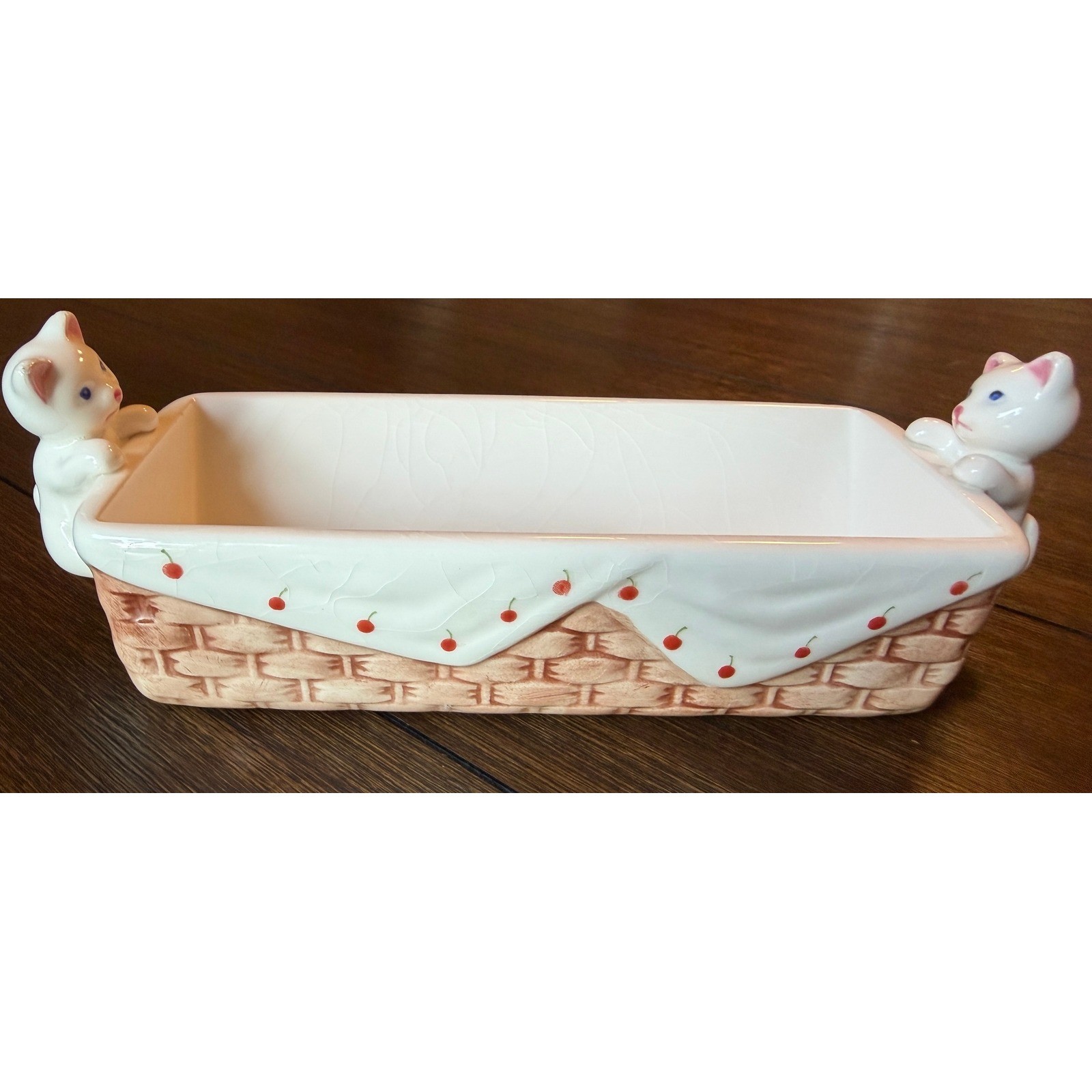 Vintage Ceramic Kitten Cat Basket Planter Cherry Trinket Dish Rectangular White