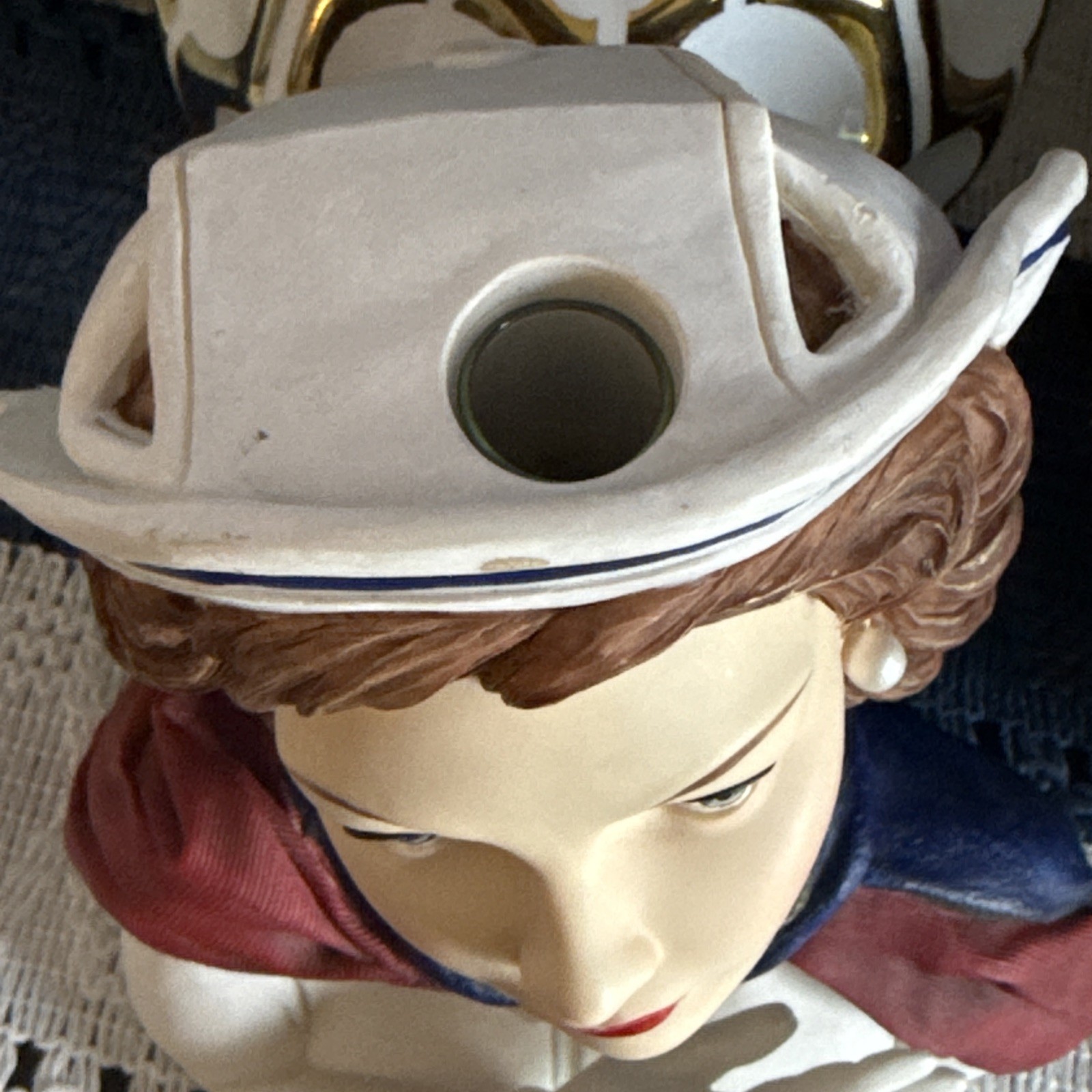 CAMEO GIRLS DULUXE LADY HEAD VASE ABIGAIL 1942 “WWII NURSE” # 1025/1500 EUC