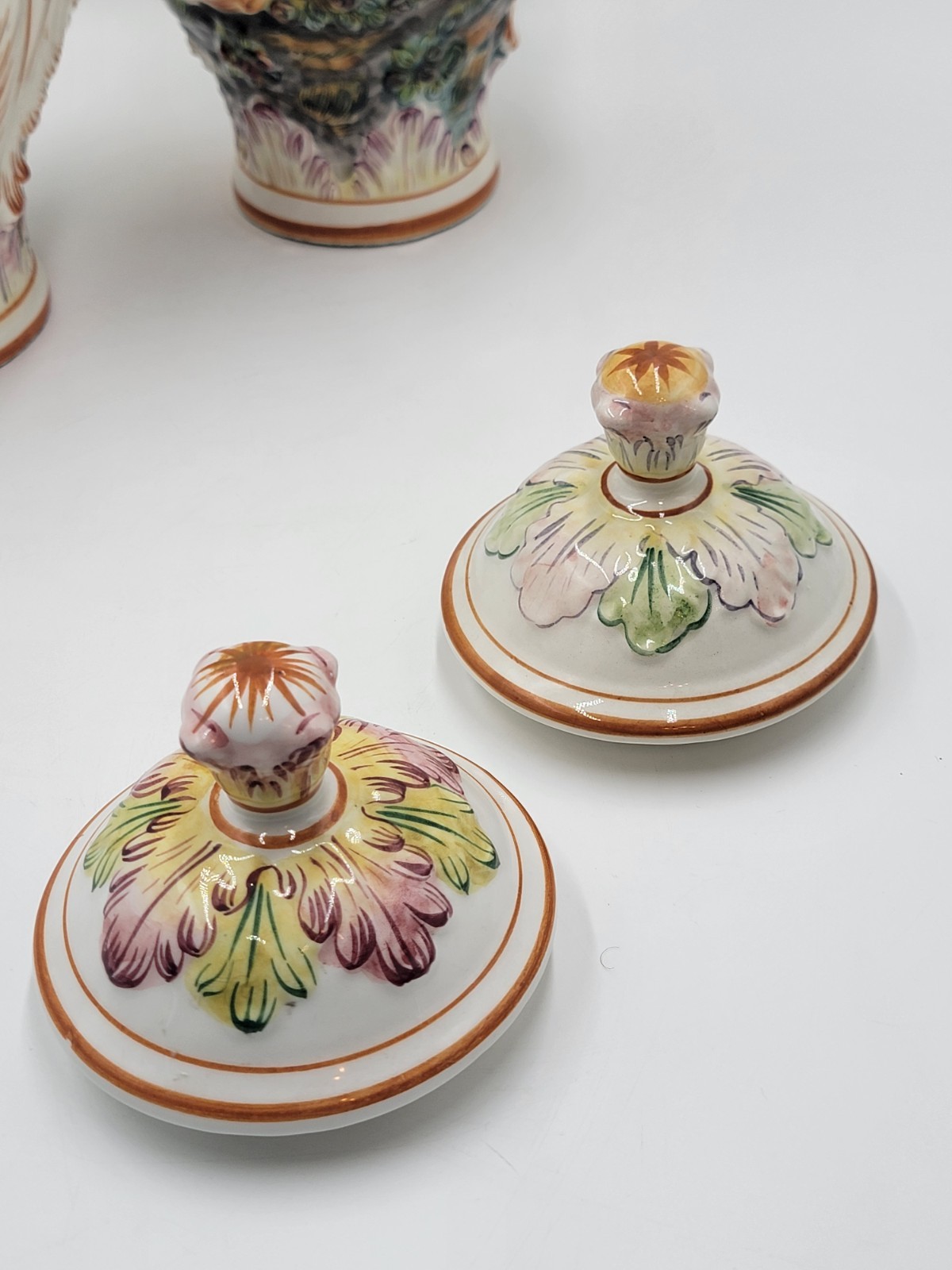 Vintage Set Of 2 Capodimonte Italy Porcelain Cherrubs Handpainted Lidded Urns.