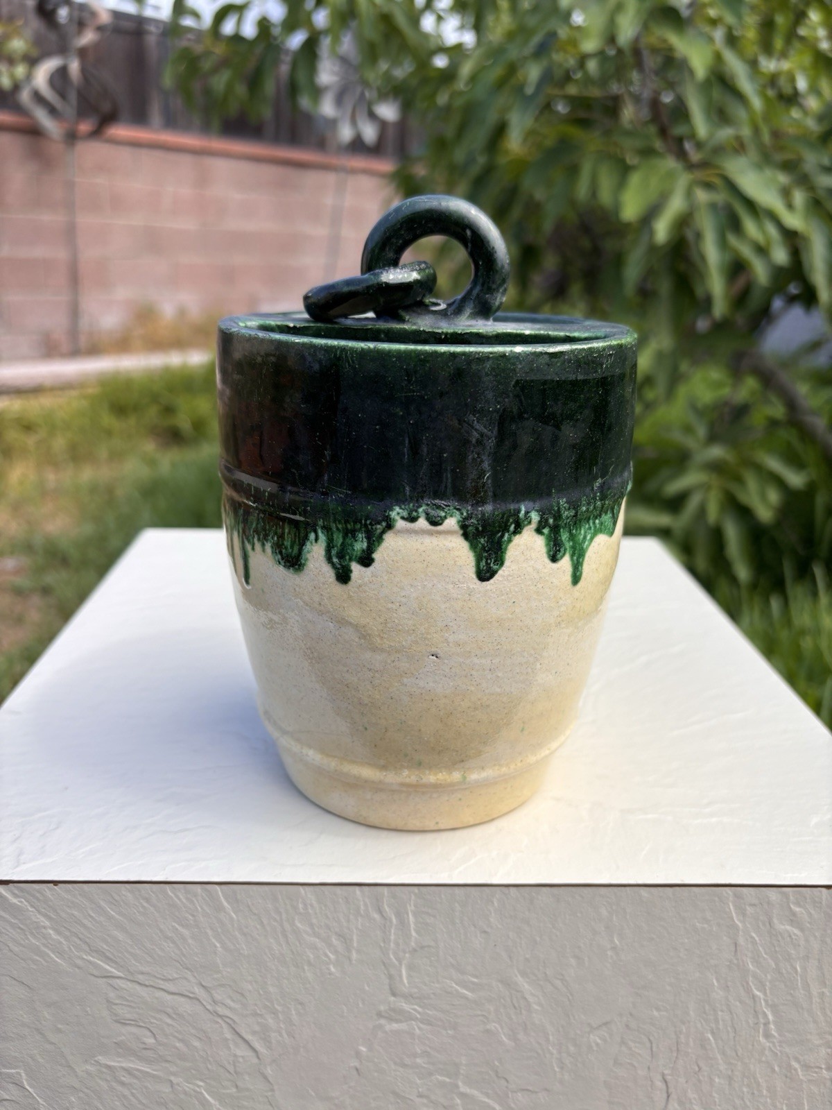 Vtg Studio Pottery Ceramic Jar W/ Sculptural Chain Hanger Green Dip Glaze Handm