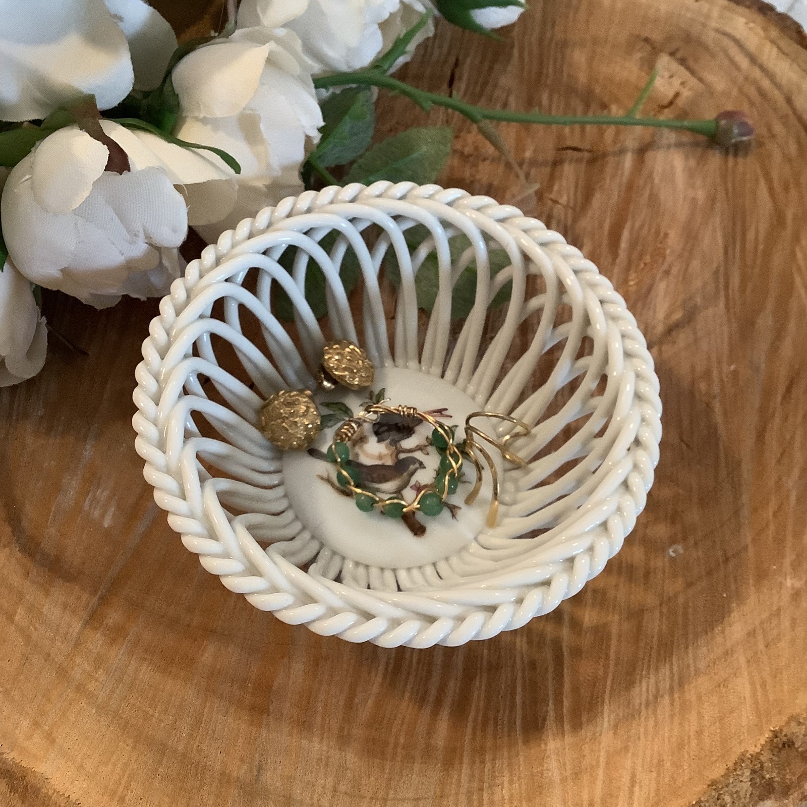 Herend Hungary #7373 Rothschild porcelain woven open weave bowl with birds 3.5″