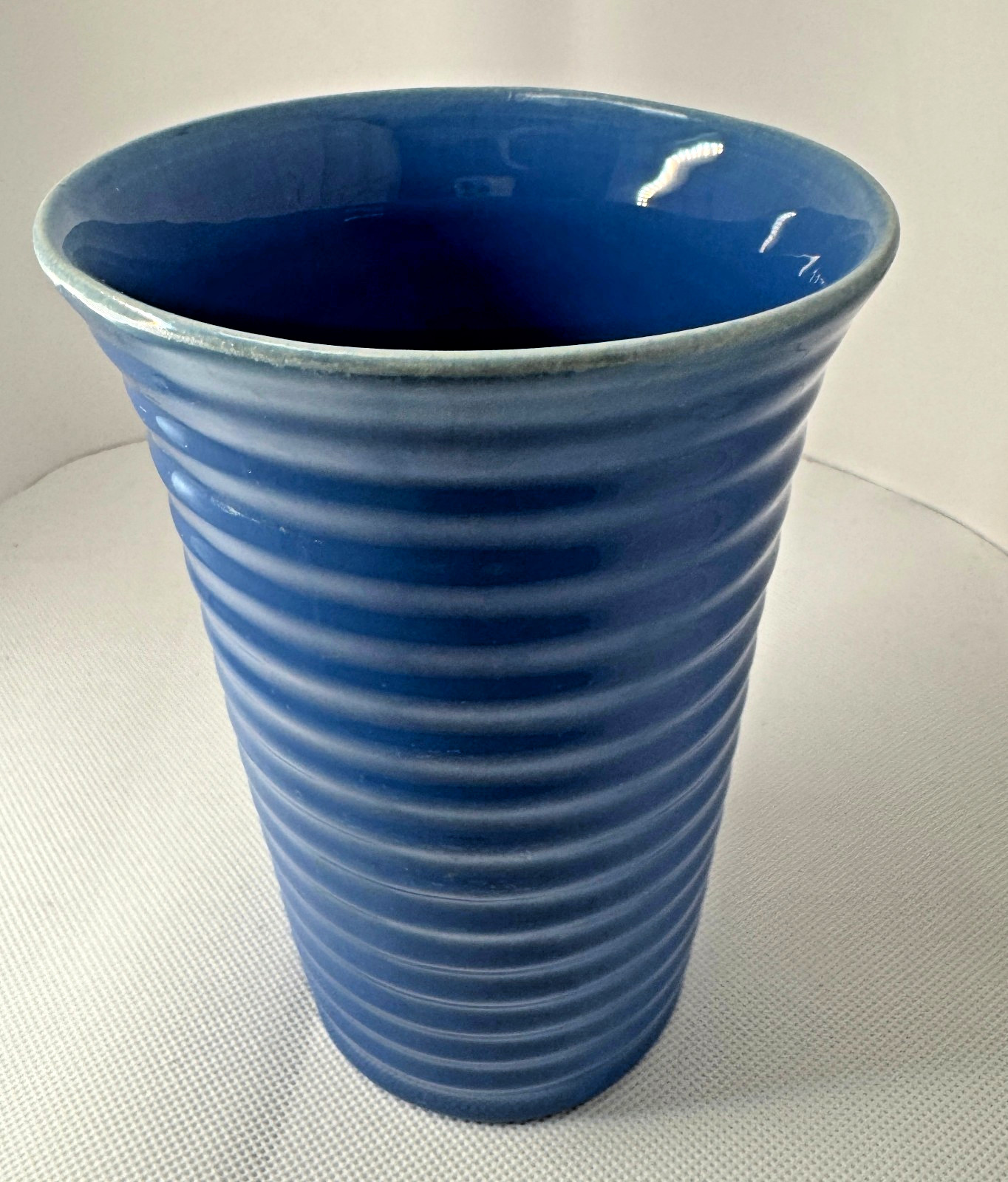 Vintage Bauer Pottery 6″ Blue Ring Ware Vase – EXCELLENT CONDITION