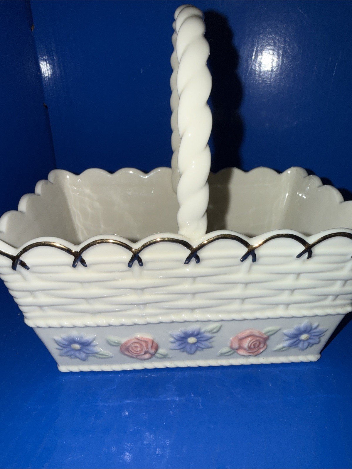Lenox Butterfly Meadow Porcelain Basket With Roses & 24kt Gold Accents 7” X 3”