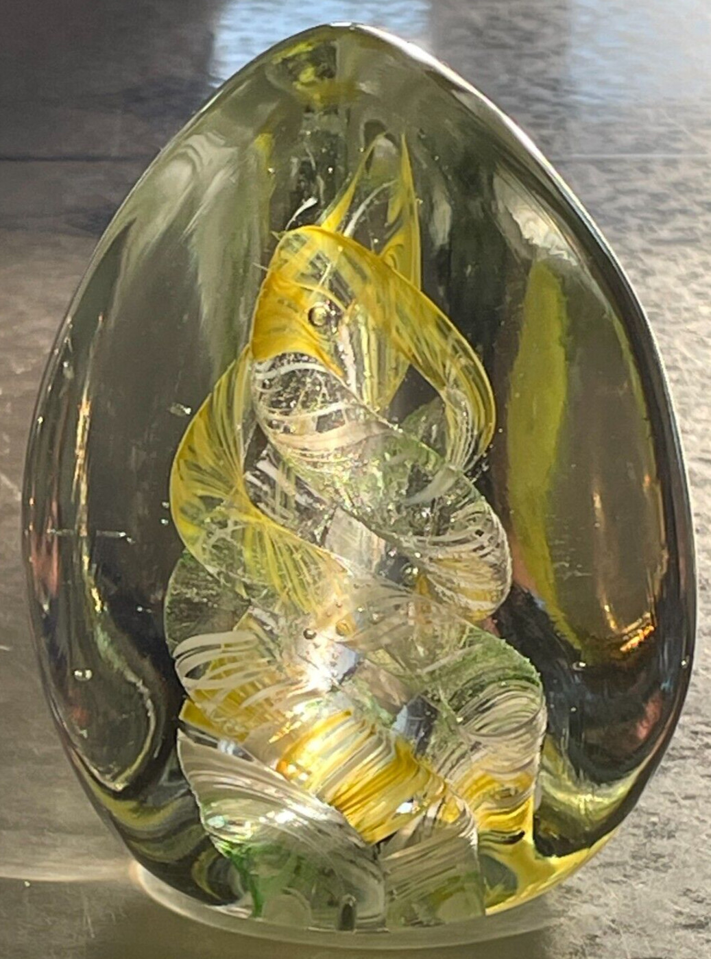 VTG Triangle Studio Art Glass Paperweight Yellow Green White Swirls Bubbles 4″